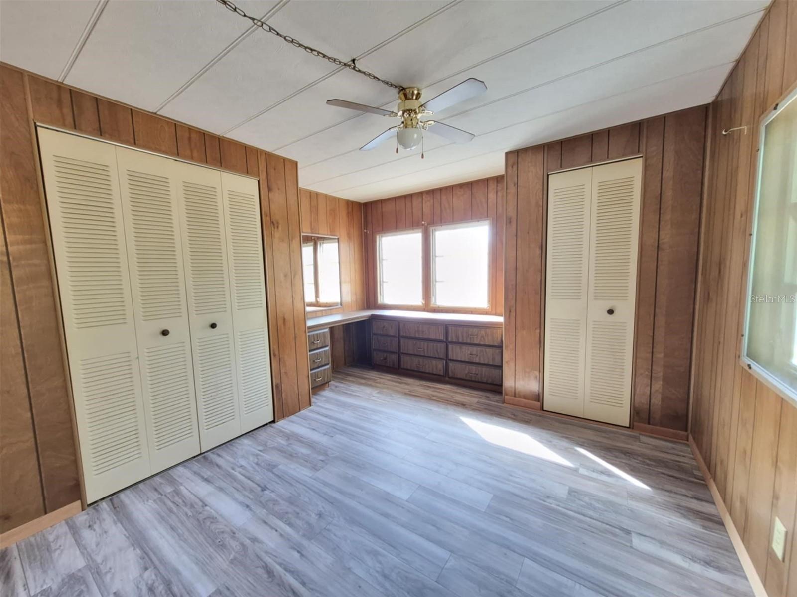 Image 8 of 22 For 18565 24th Lane