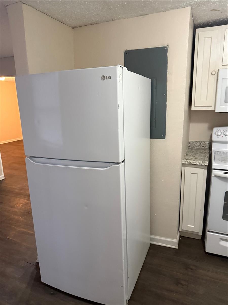 Image 5 of 11 For 1325 25th Street