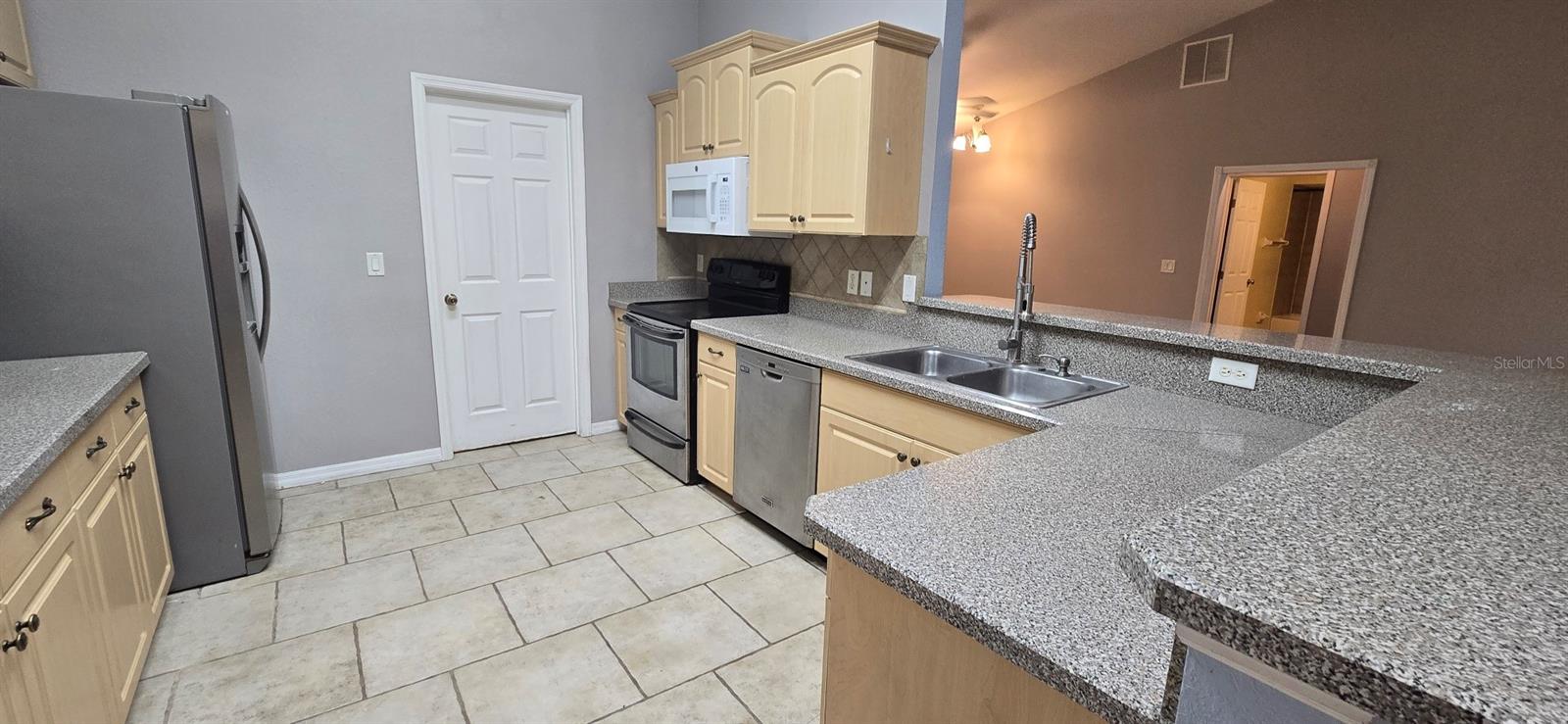 Image 2 of 15 For 11 Hemlock Court Pass