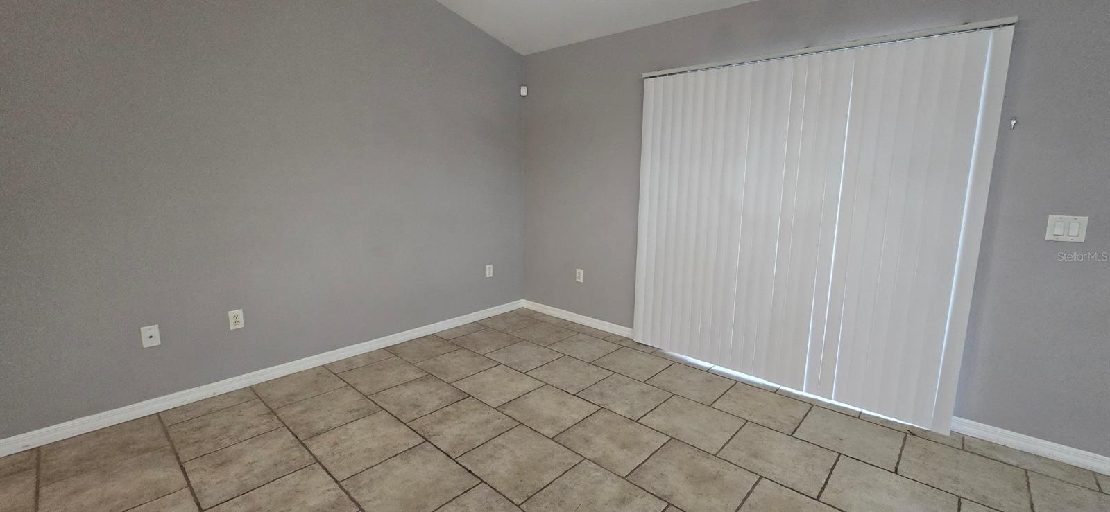 Image 8 of 15 For 11 Hemlock Court Pass