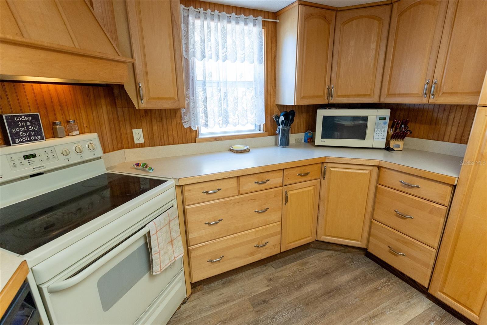 Image 11 of 82 For 25020 132nd Street