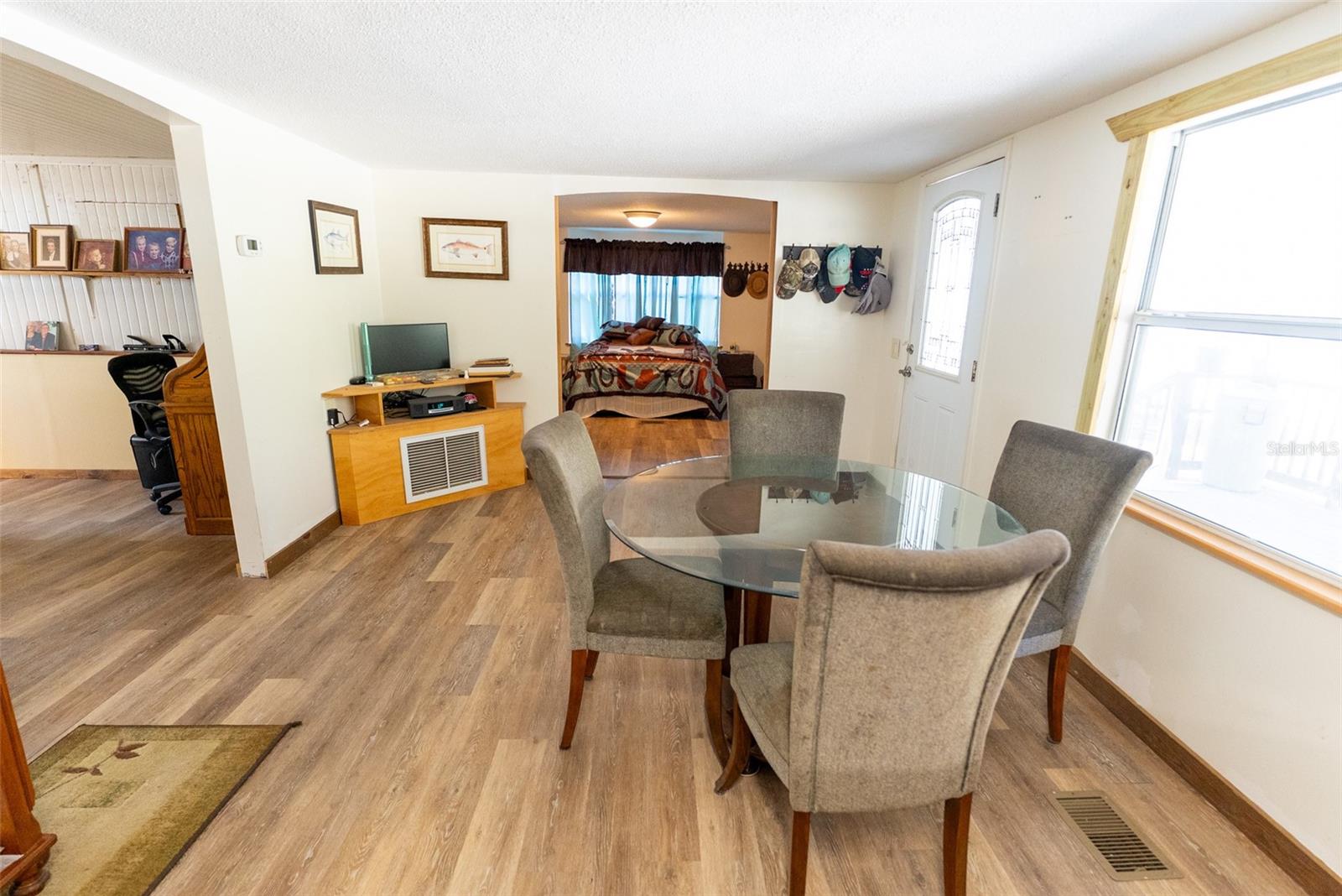 Image 6 of 82 For 25020 132nd Street