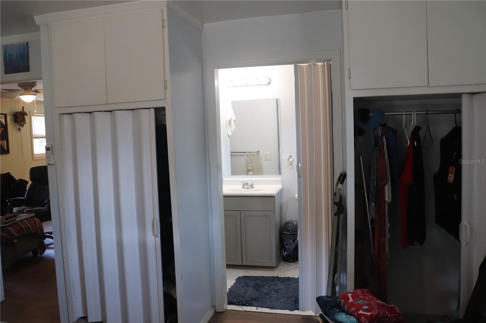 Image 24 of 35 For 19511 110th Avenue