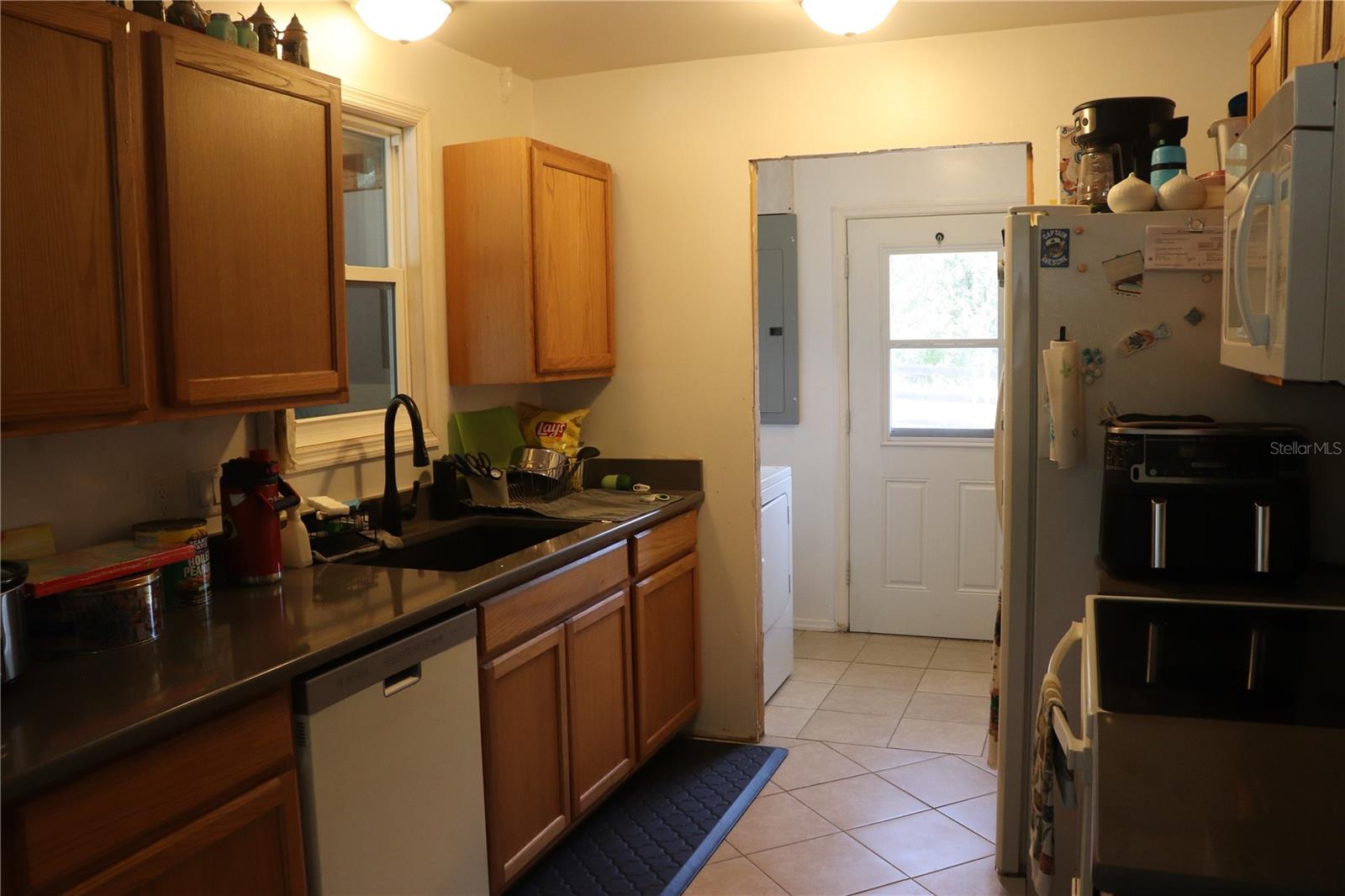 Image 3 of 35 For 19511 110th Avenue