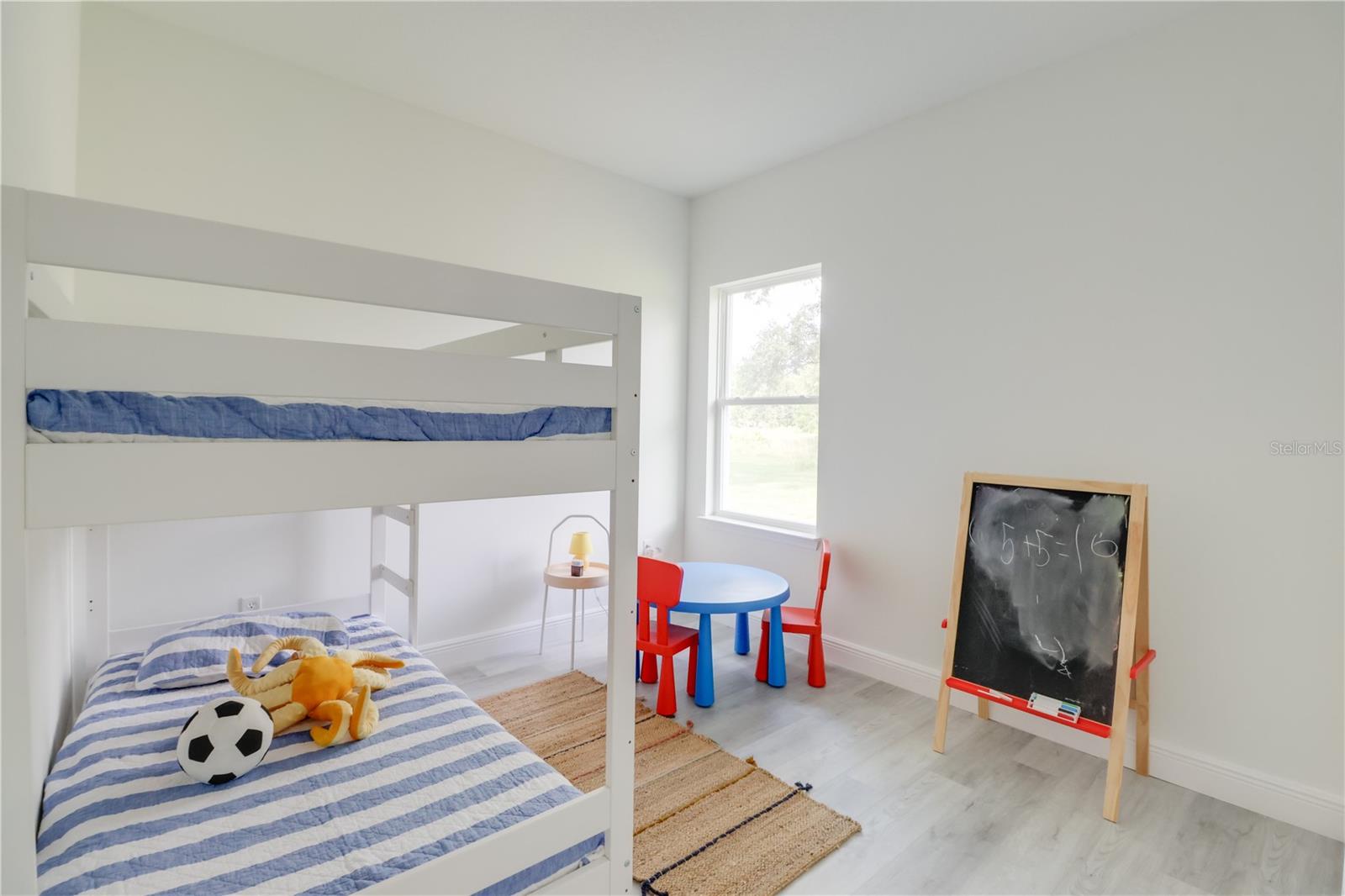 Image 14 of 15 For 511 Marion Oaks Lane