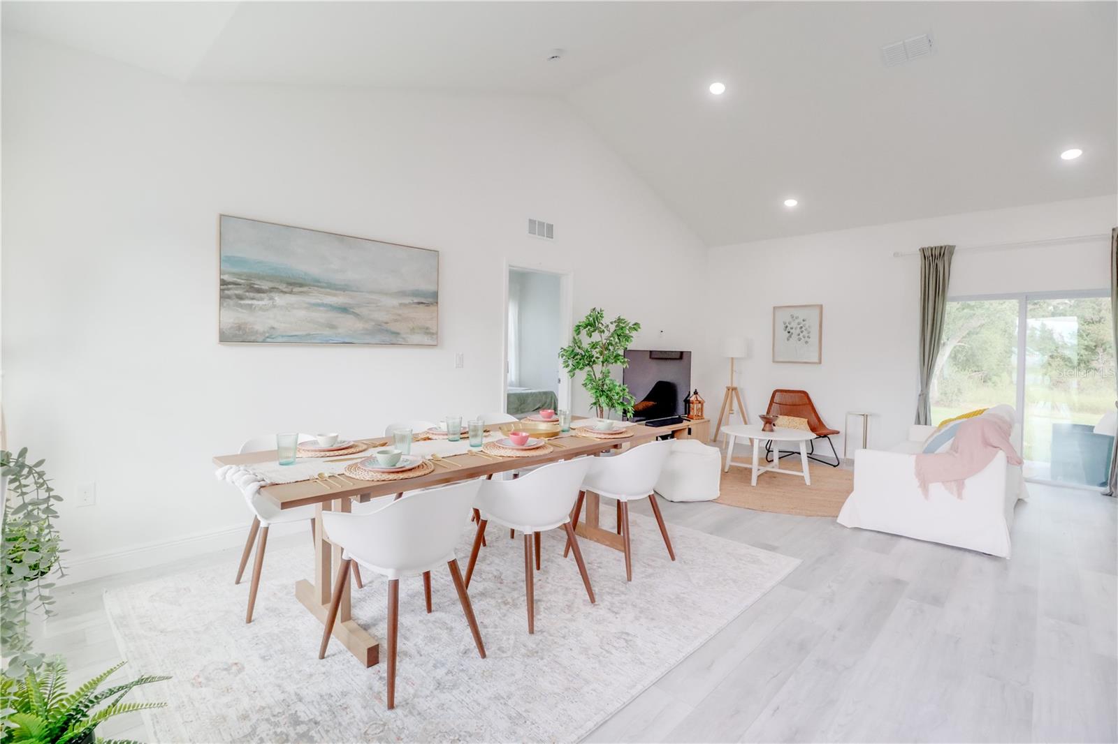 Image 7 of 15 For 511 Marion Oaks Lane