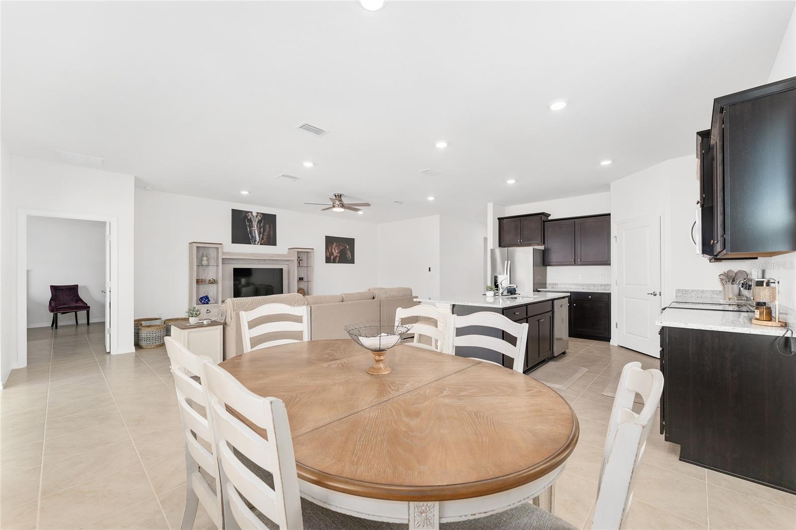 Image 19 of 58 For 4086 48th Terrace Road