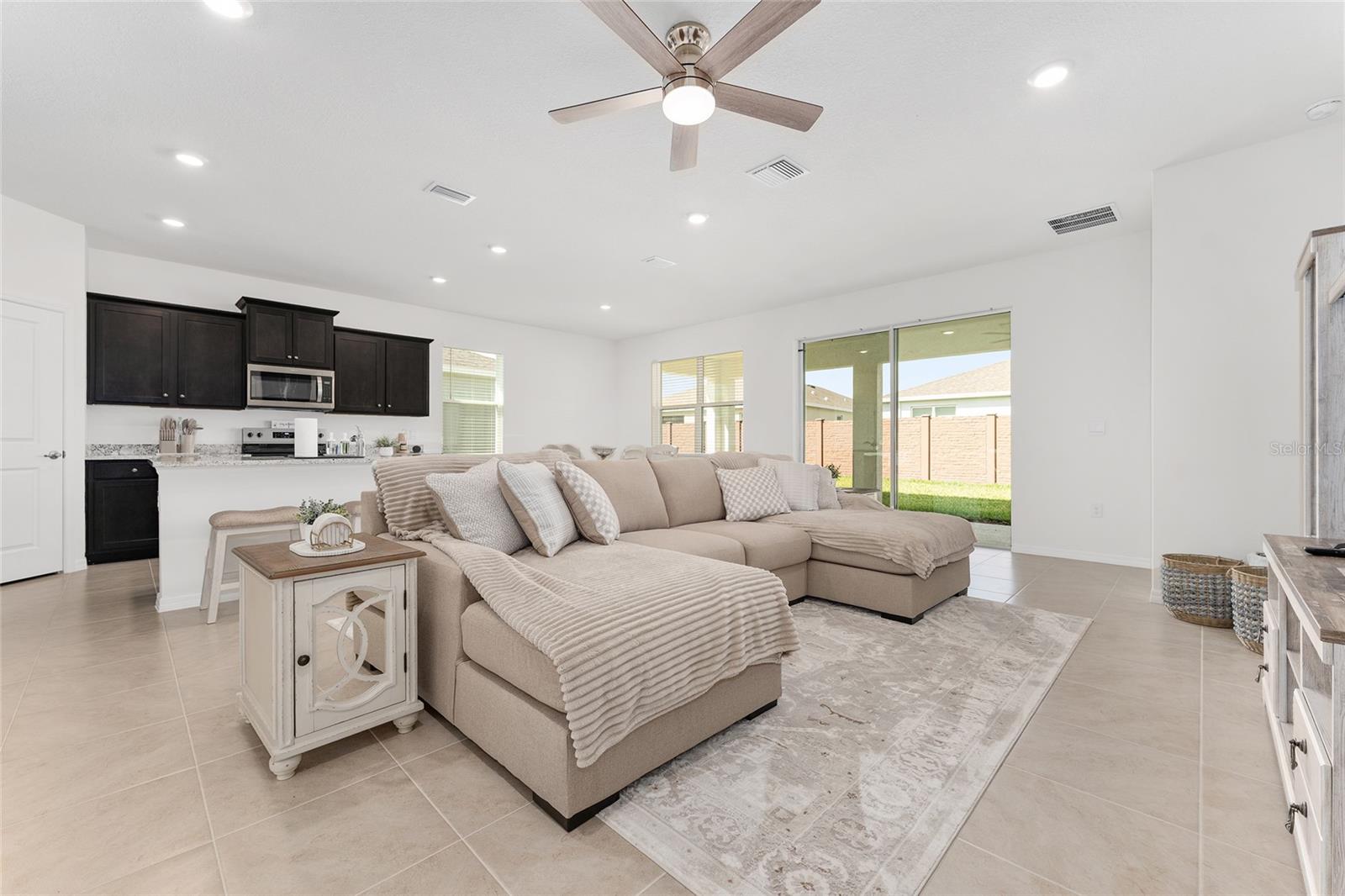 Image 22 of 58 For 4086 48th Terrace Road