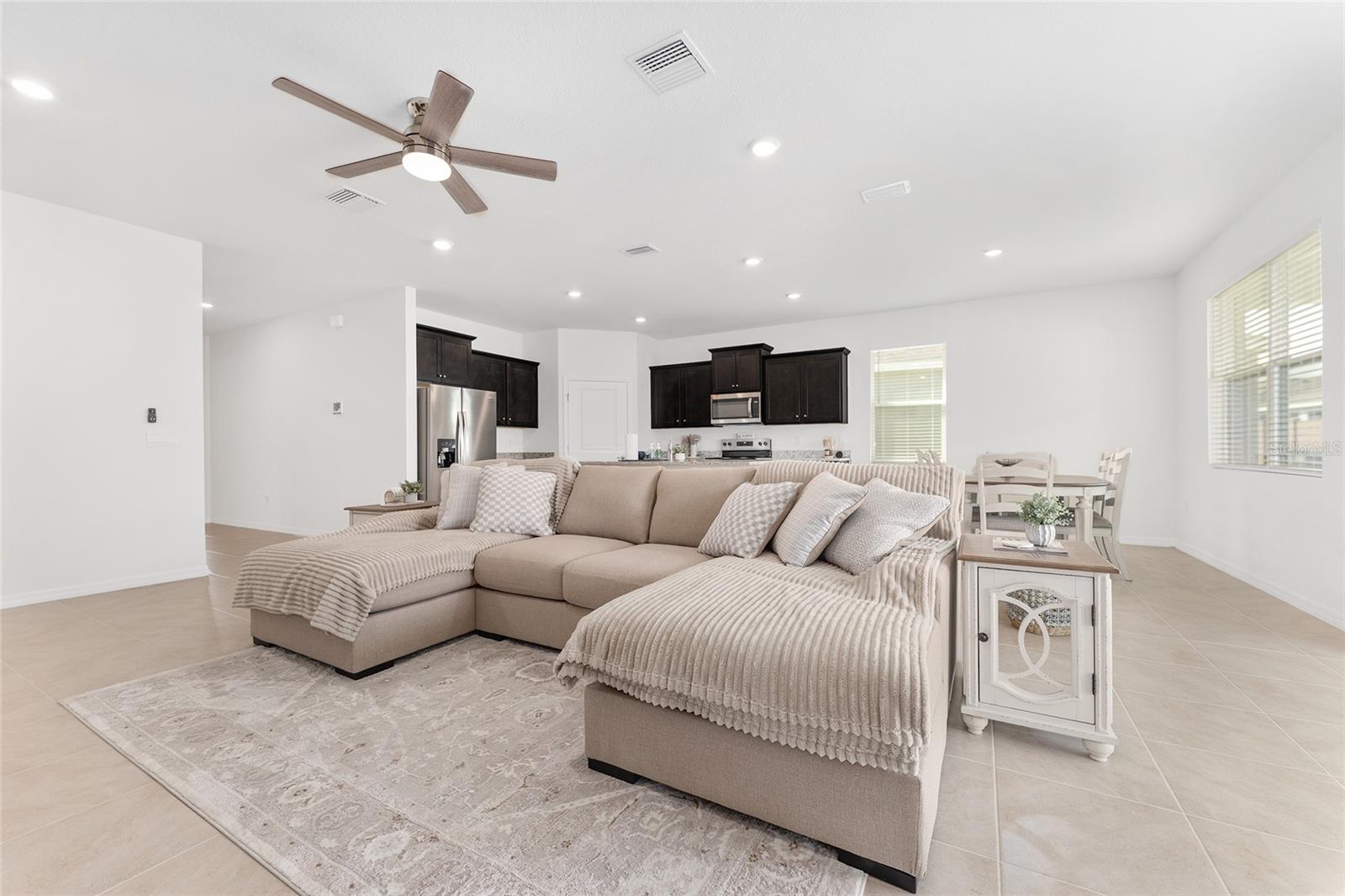 Image 23 of 58 For 4086 48th Terrace Road