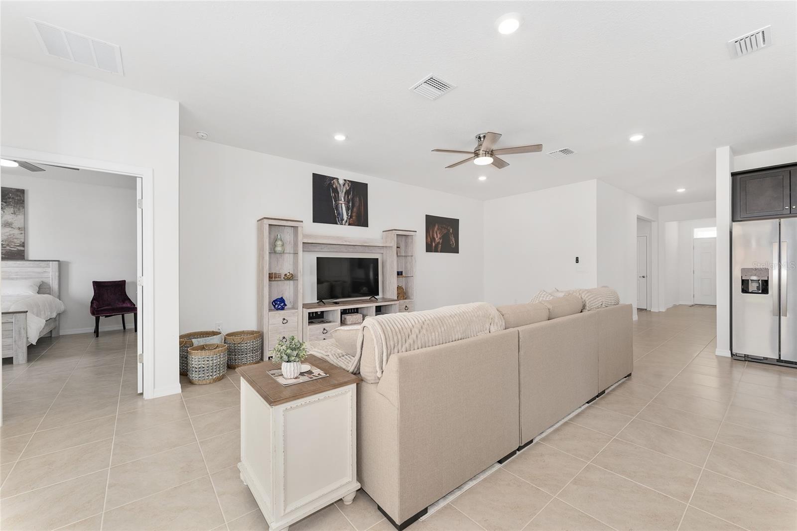 Image 24 of 58 For 4086 48th Terrace Road