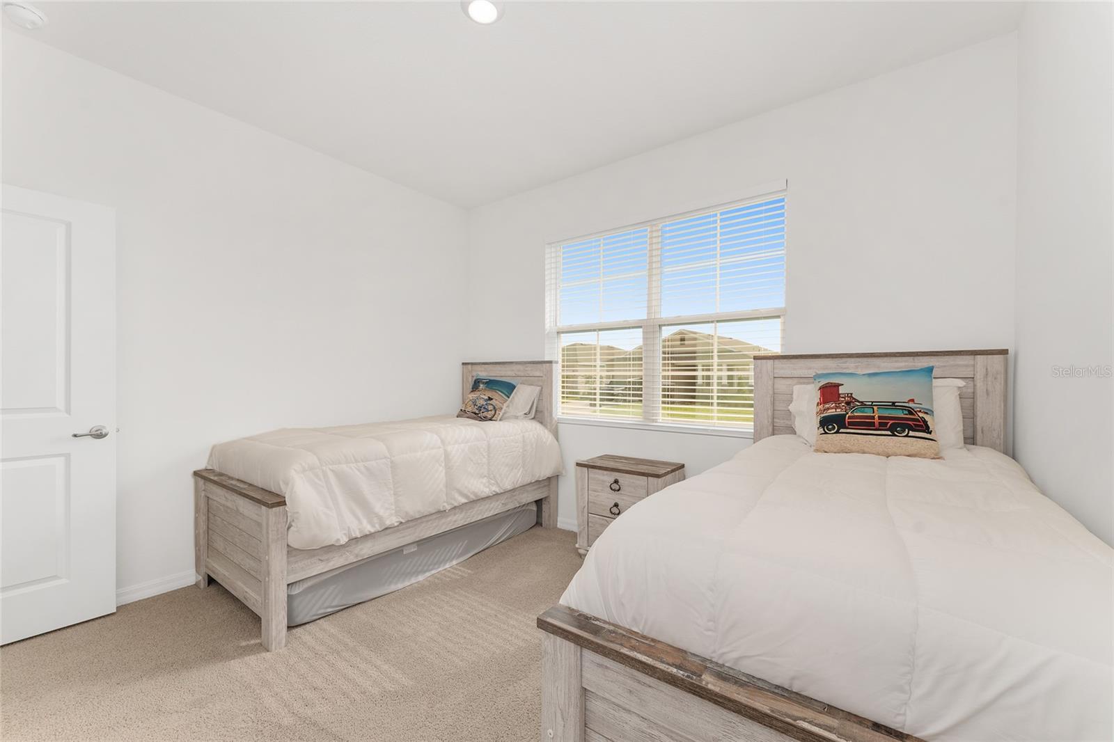 Image 43 of 58 For 4086 48th Terrace Road