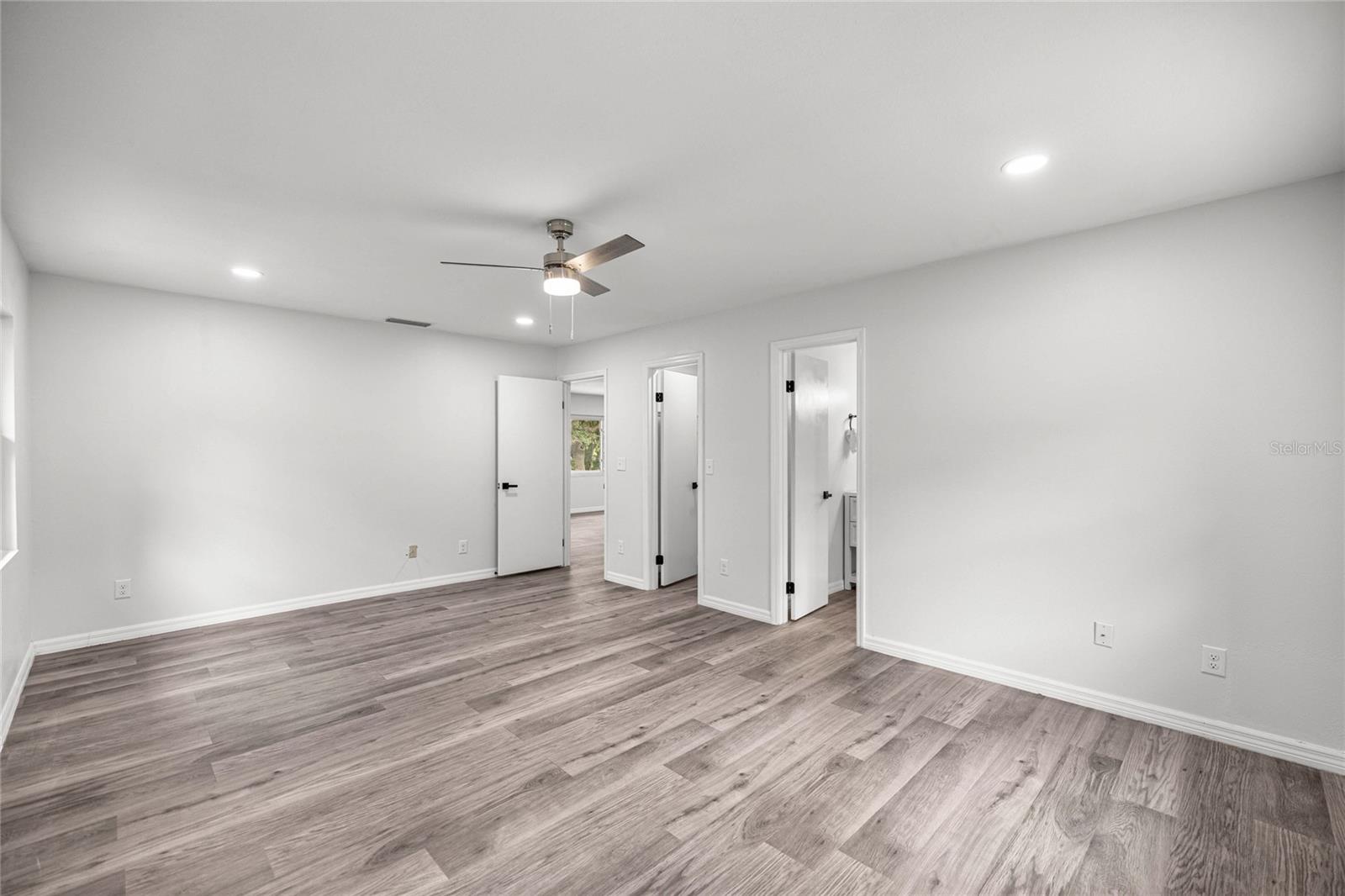 Image 13 of 36 For 5 Bahia Court Trace