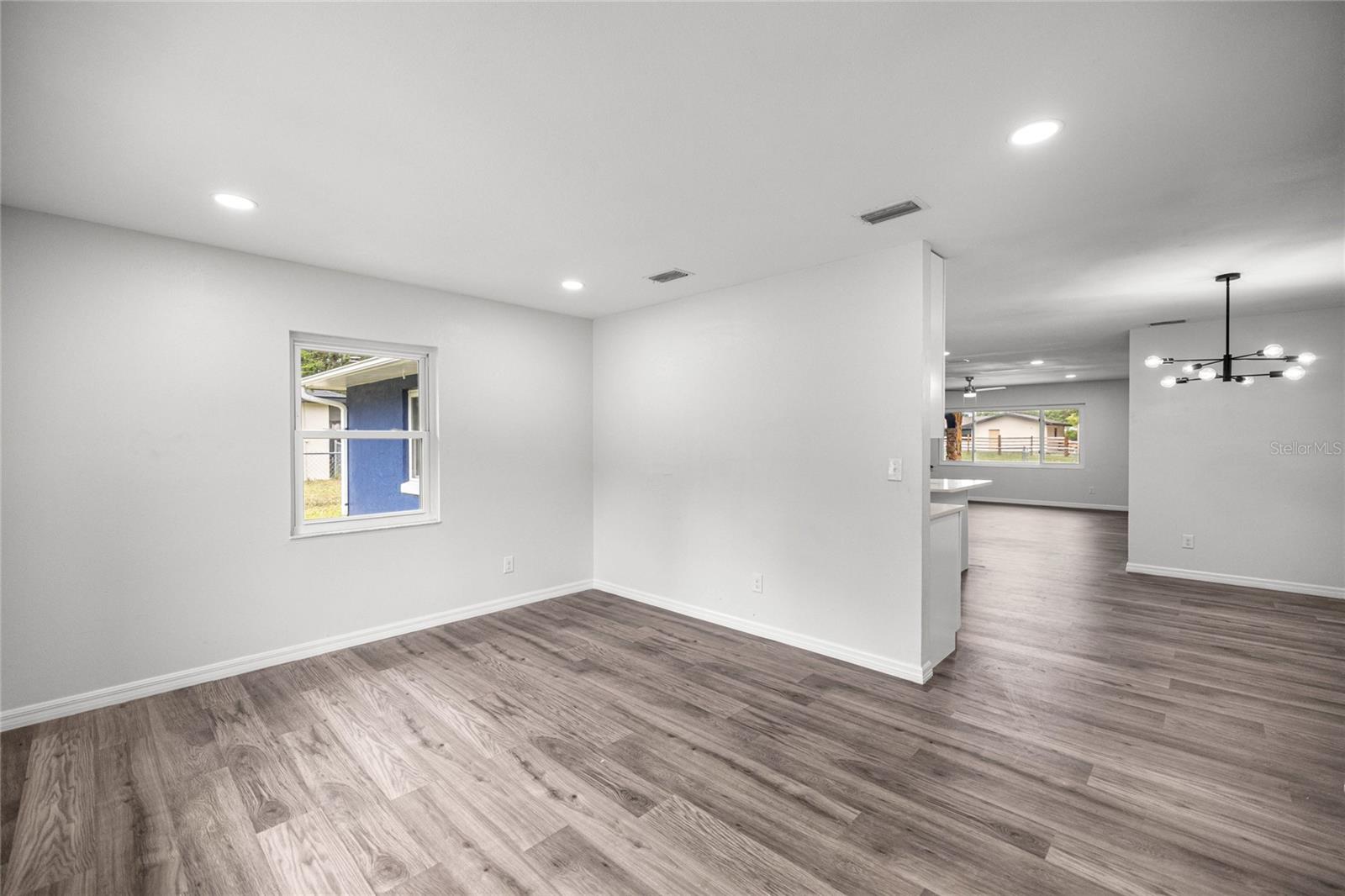 Image 2 of 36 For 5 Bahia Court Trace