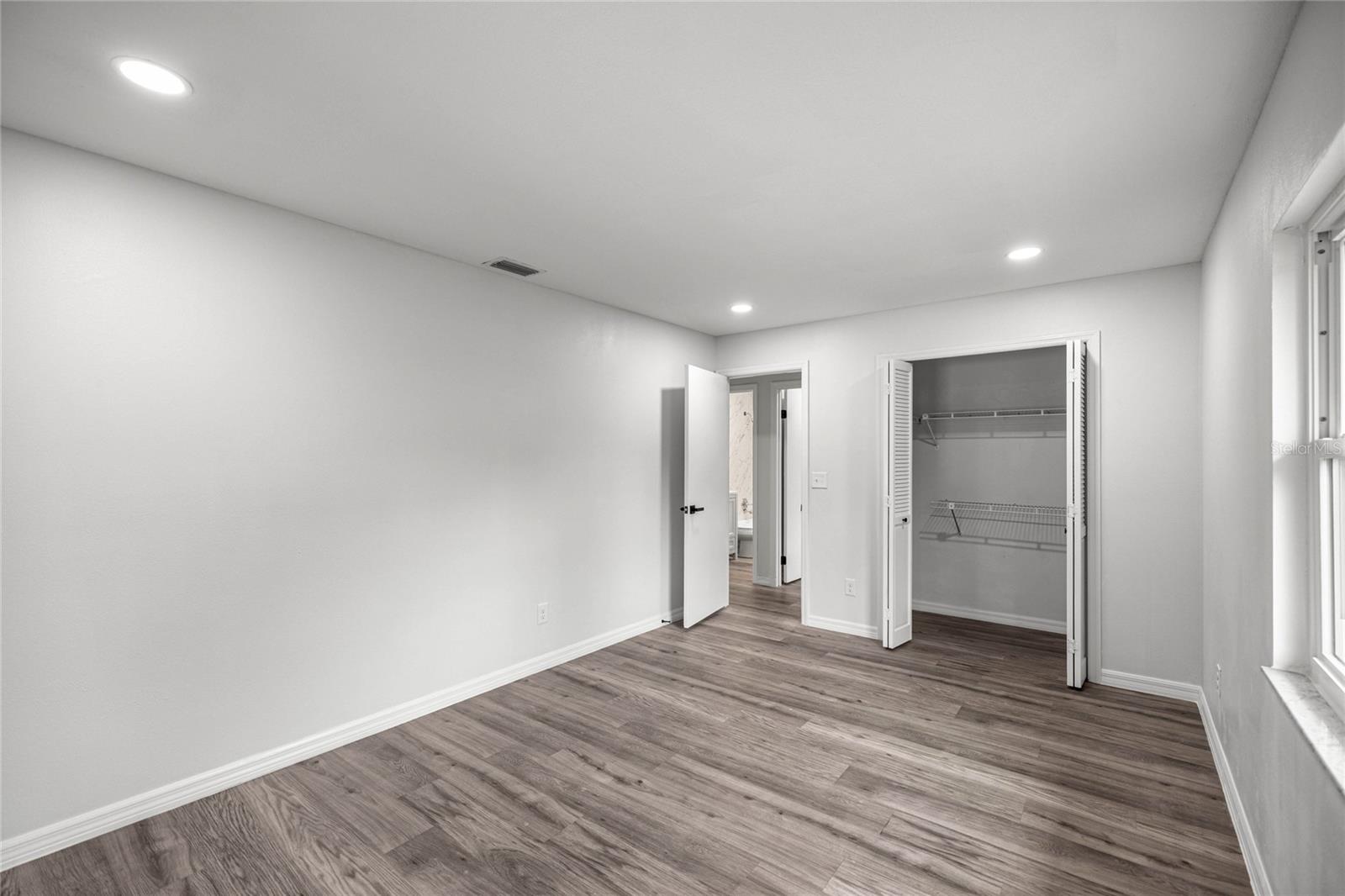 Image 22 of 36 For 5 Bahia Court Trace