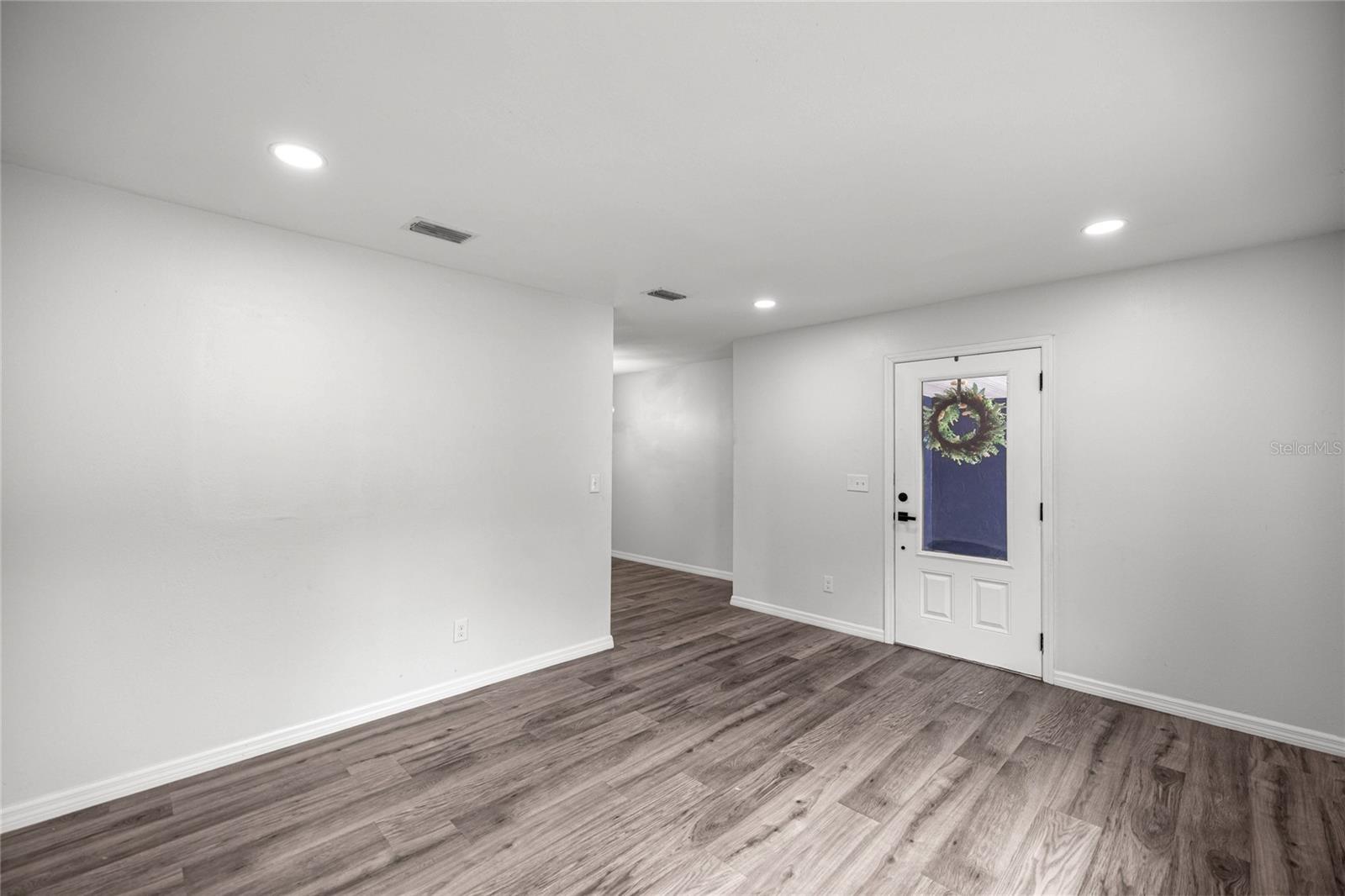 Image 3 of 36 For 5 Bahia Court Trace