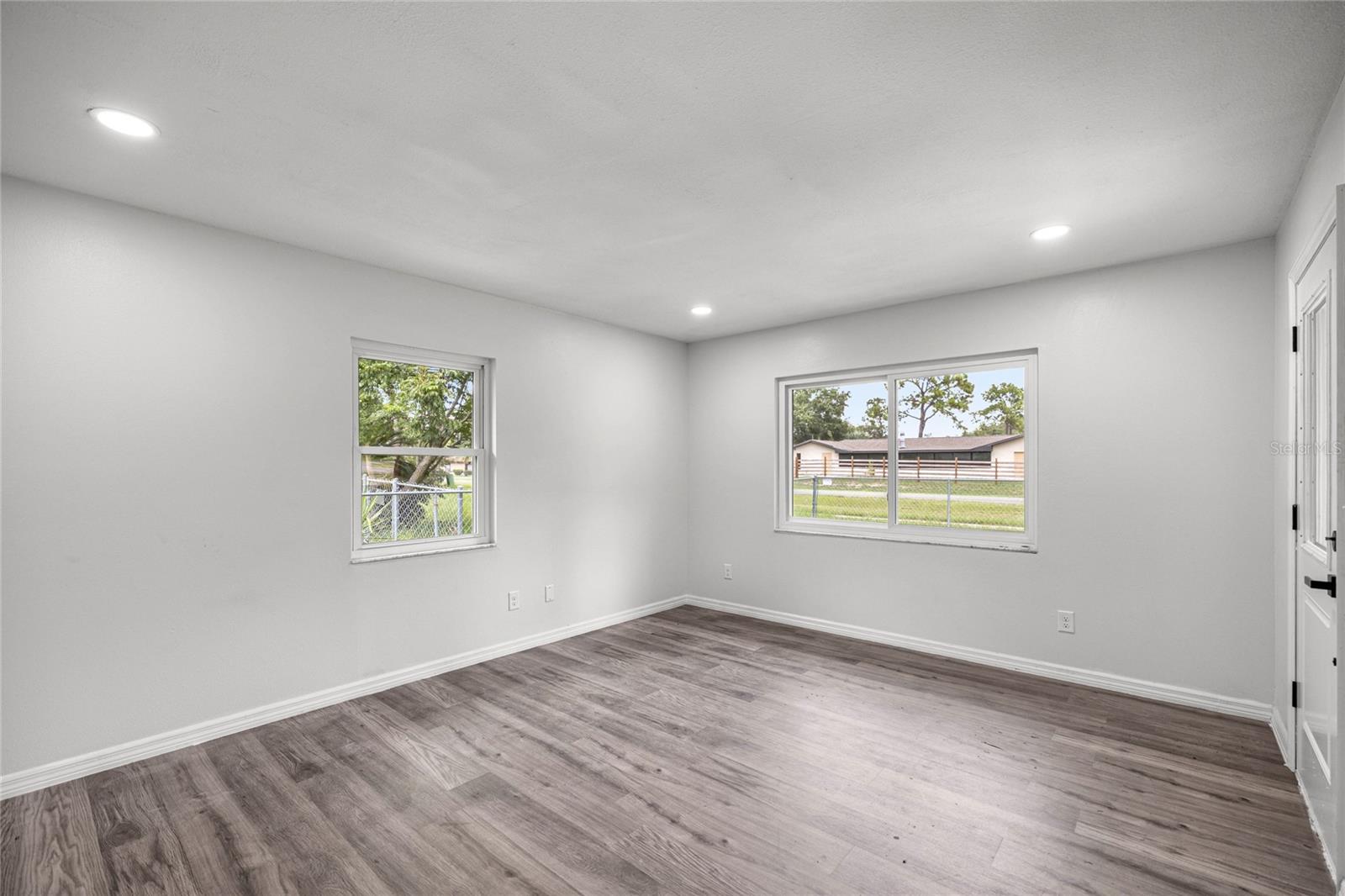 Image 9 of 36 For 5 Bahia Court Trace