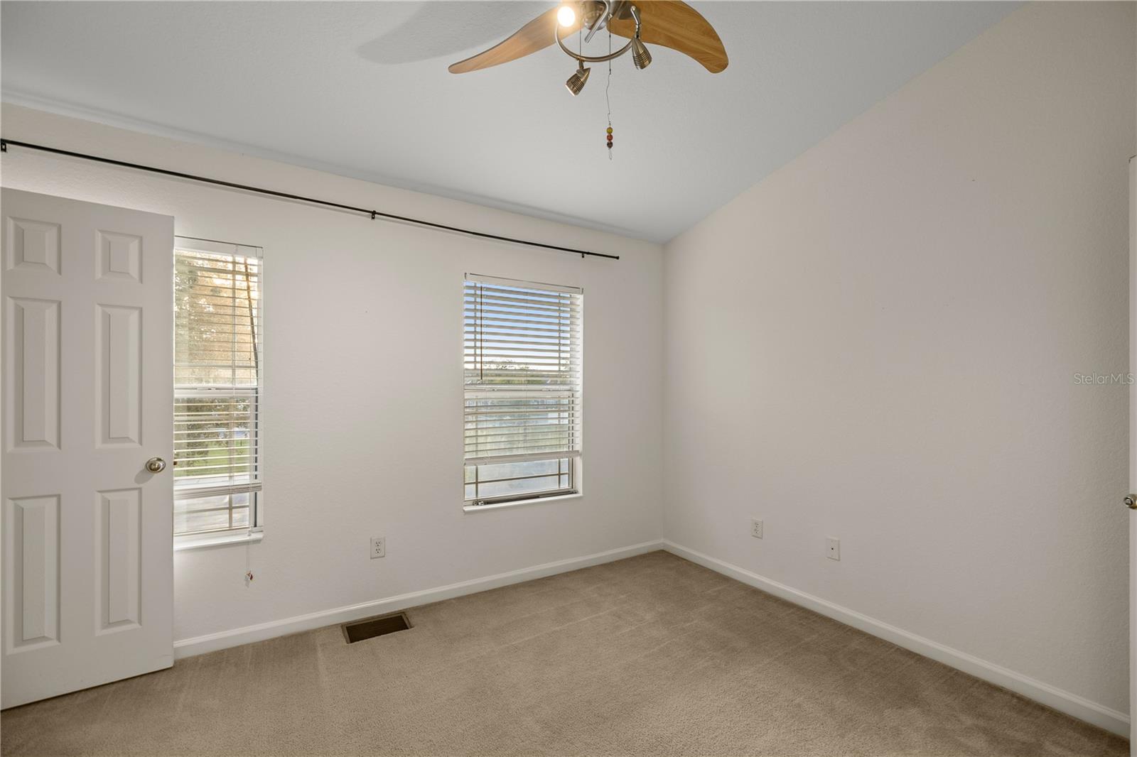 Image 15 of 18 For 4428 49th Avenue