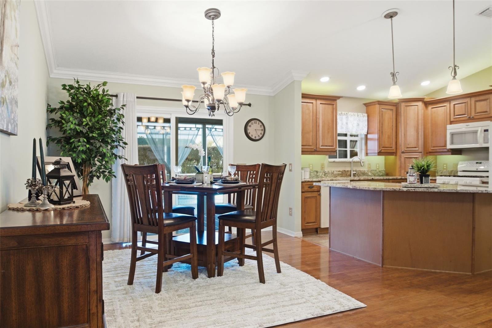 Image 14 of 60 For 9505 171st Argyll Street