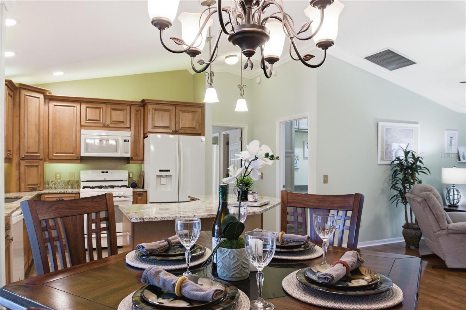 Image 15 of 60 For 9505 171st Argyll Street