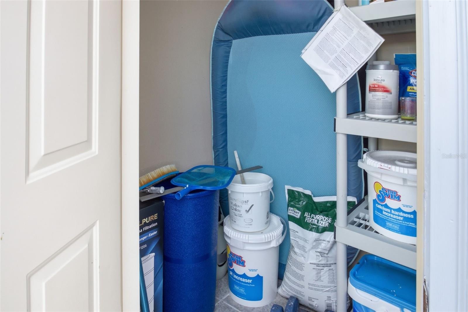 Image 44 of 60 For 9505 171st Argyll Street