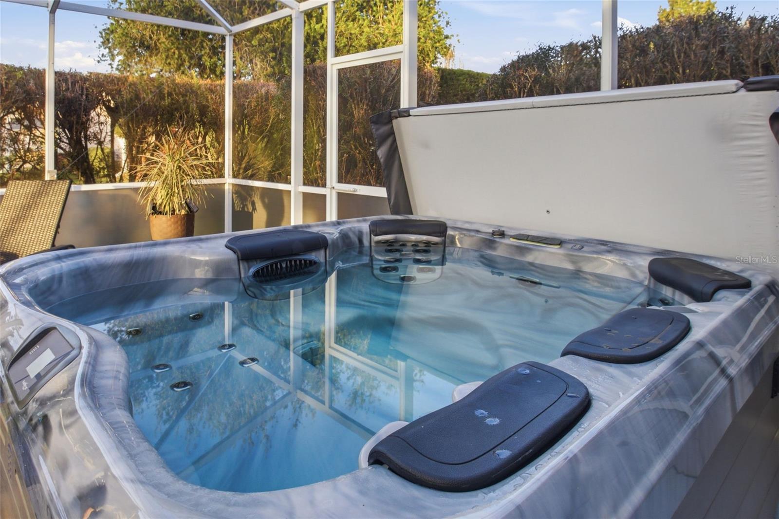 Image 45 of 60 For 9505 171st Argyll Street