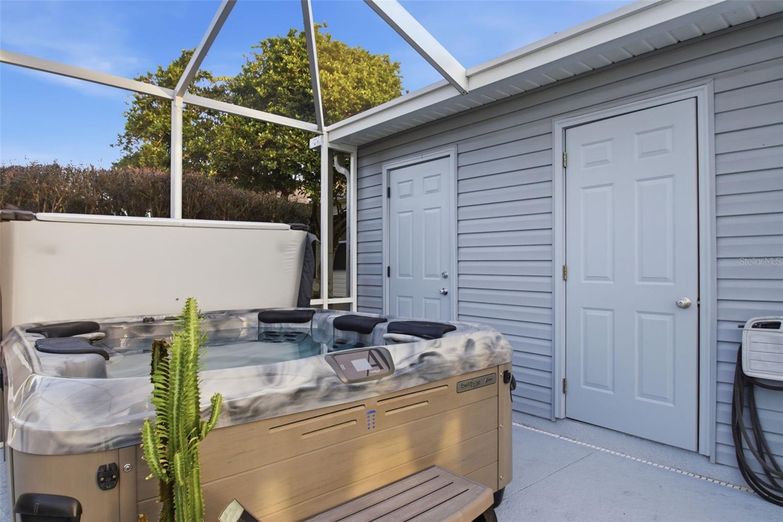 Image 46 of 60 For 9505 171st Argyll Street