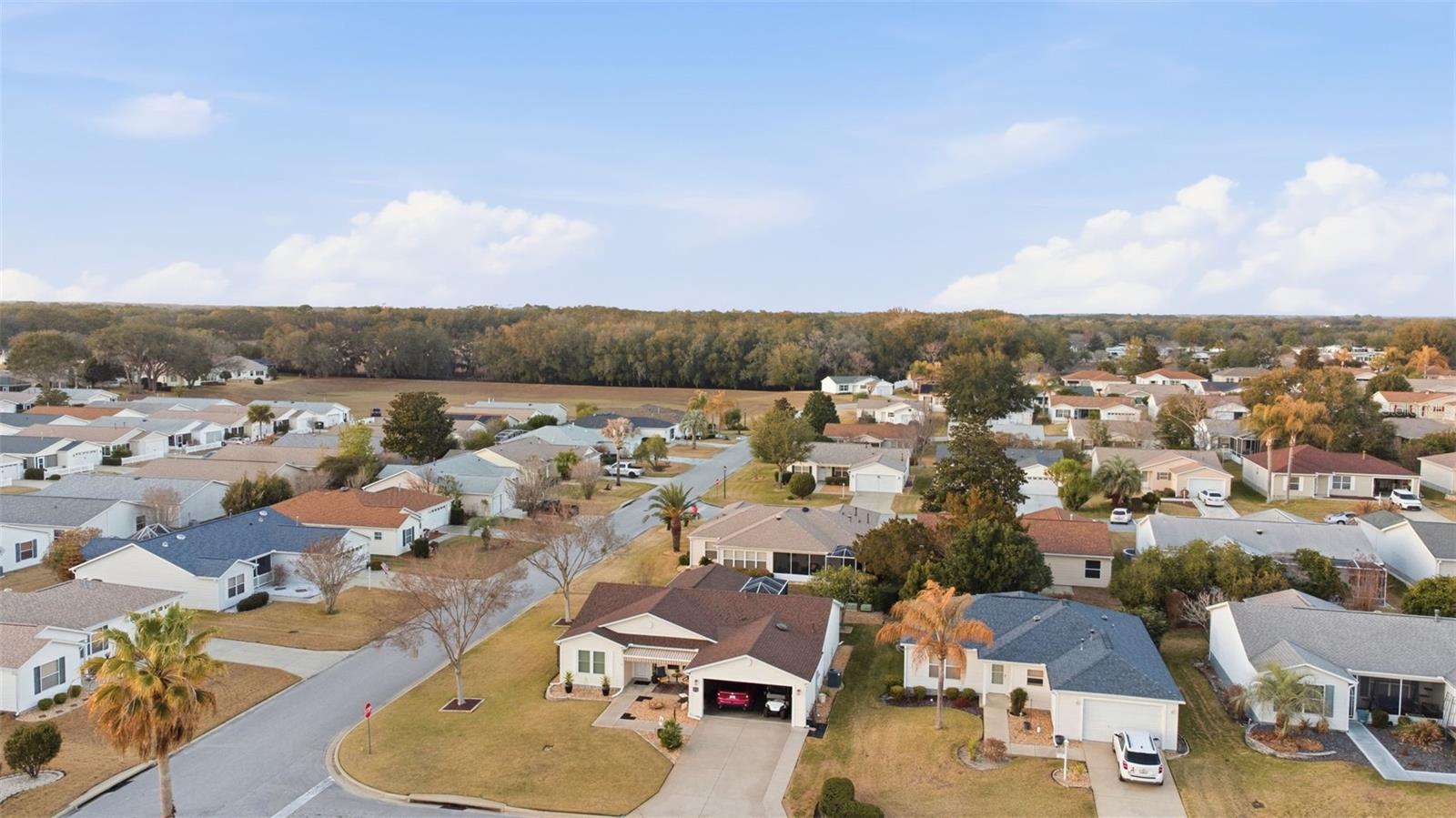 Image 9 of 60 For 9505 171st Argyll Street