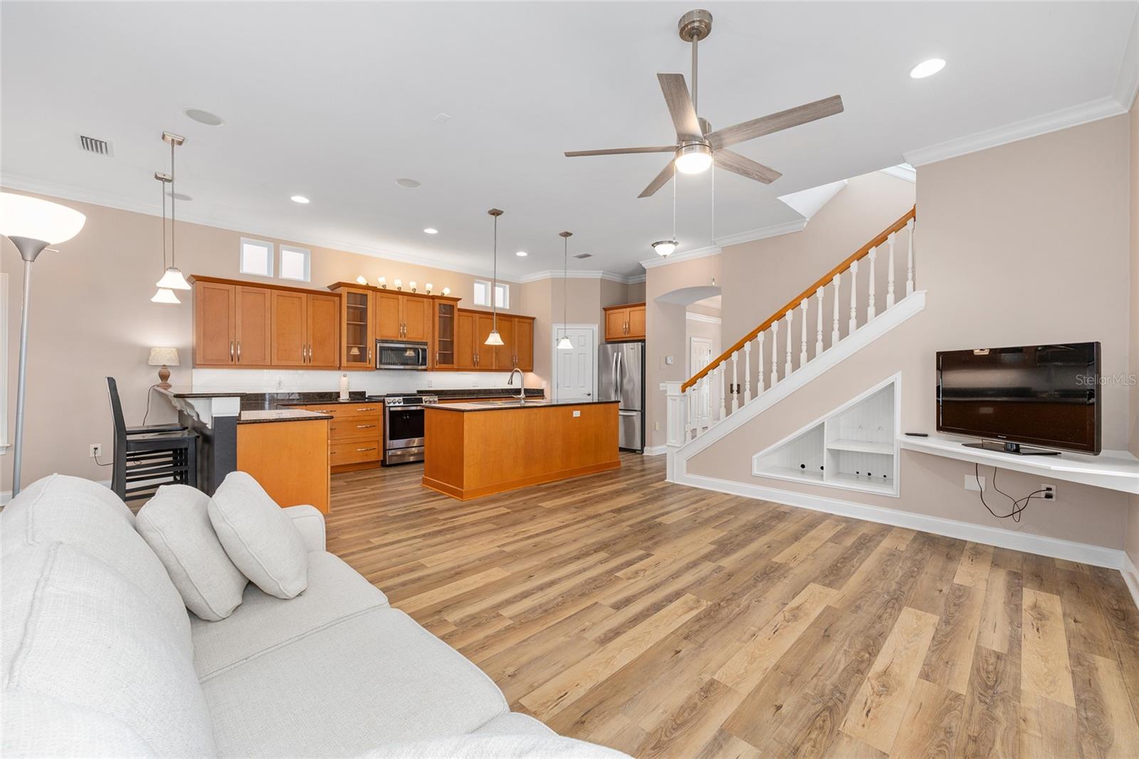 Image 16 of 47 For 1061 50th Terrace