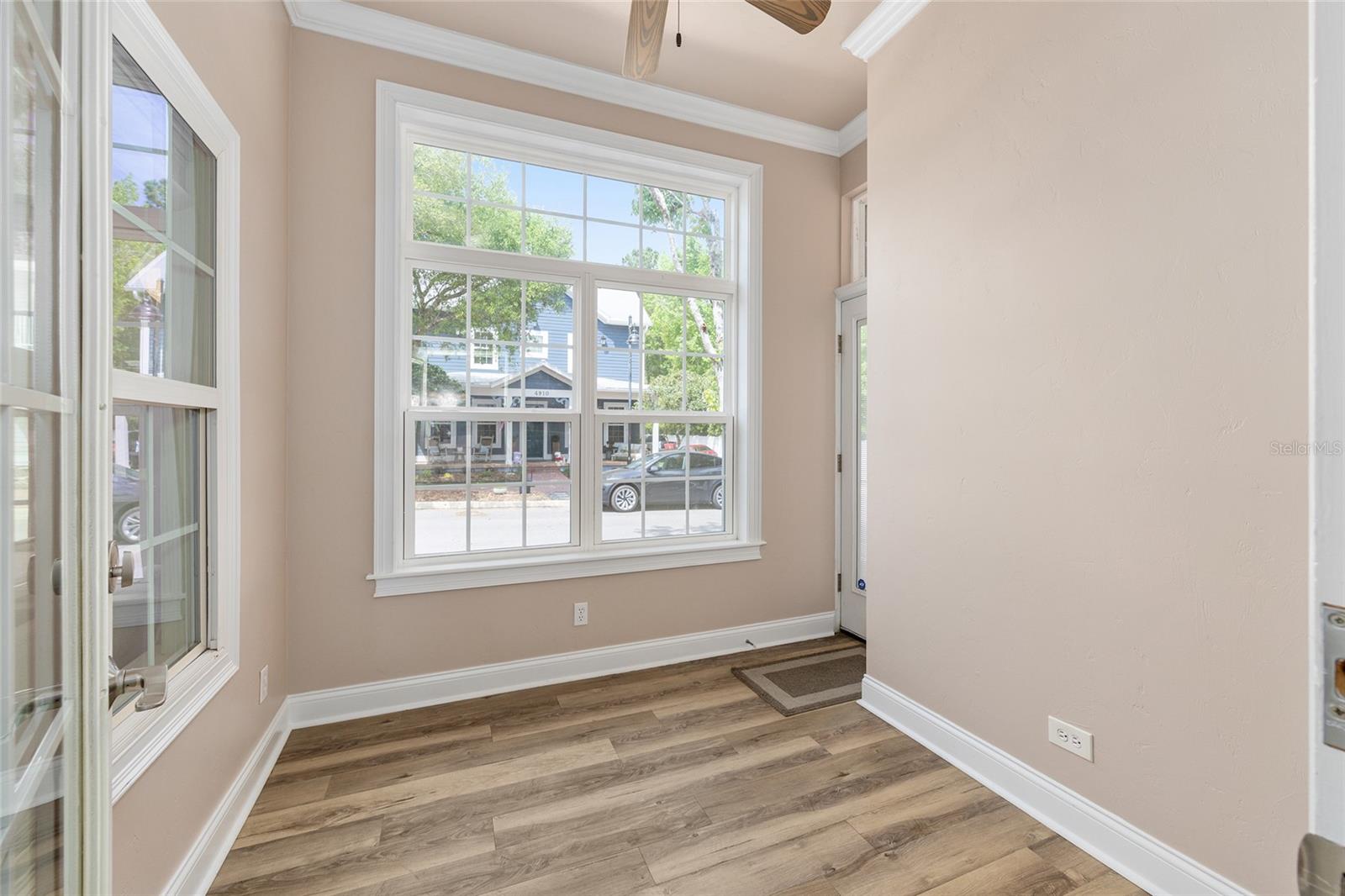 Image 22 of 47 For 1061 50th Terrace