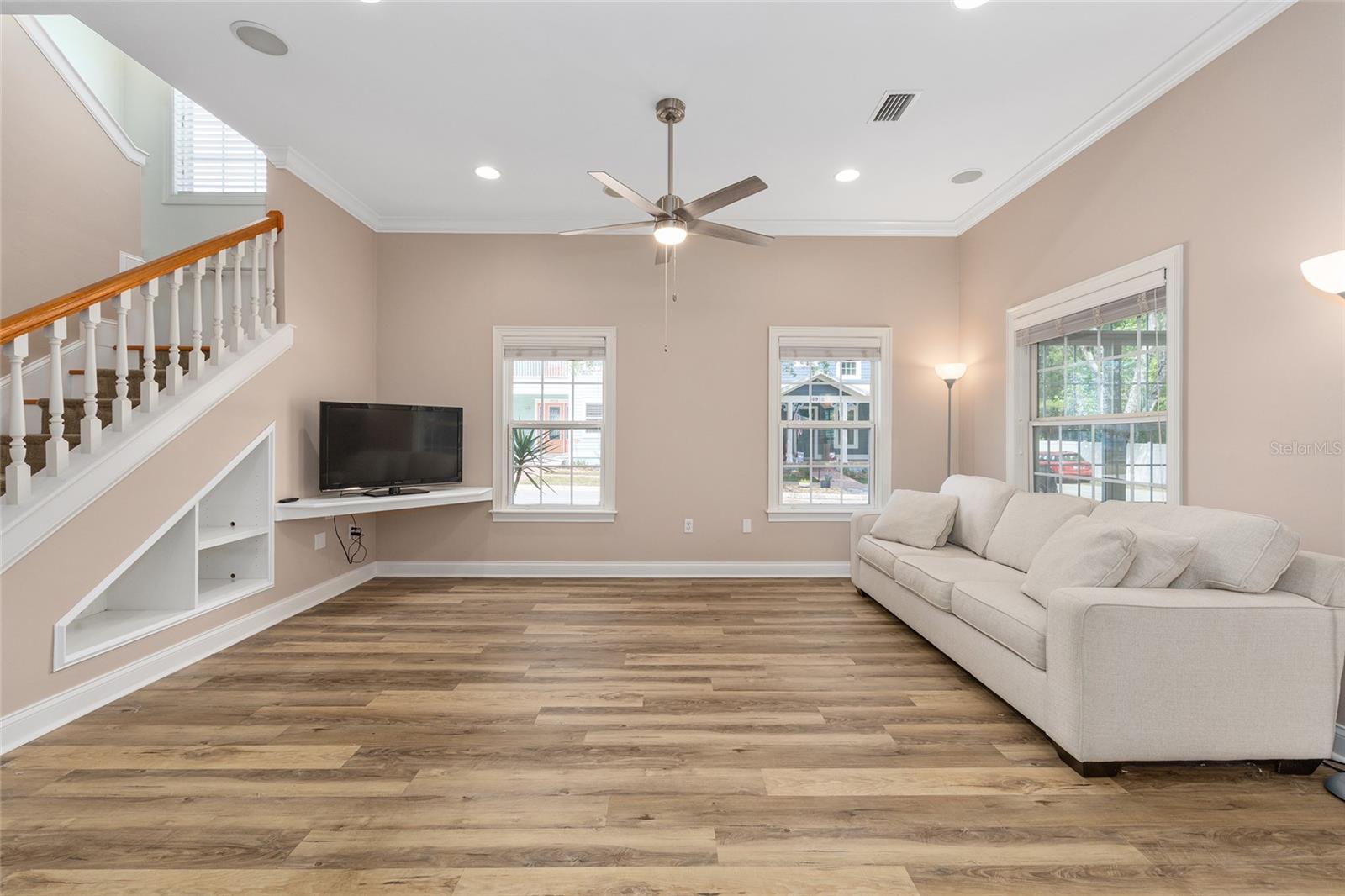 Image 23 of 47 For 1061 50th Terrace