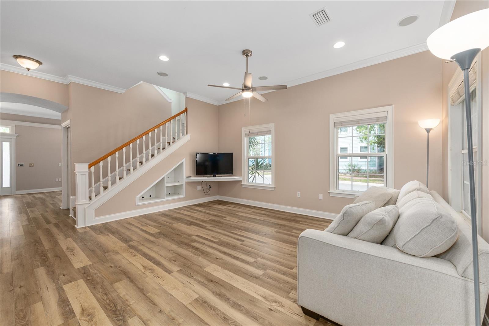 Image 5 of 47 For 1061 50th Terrace