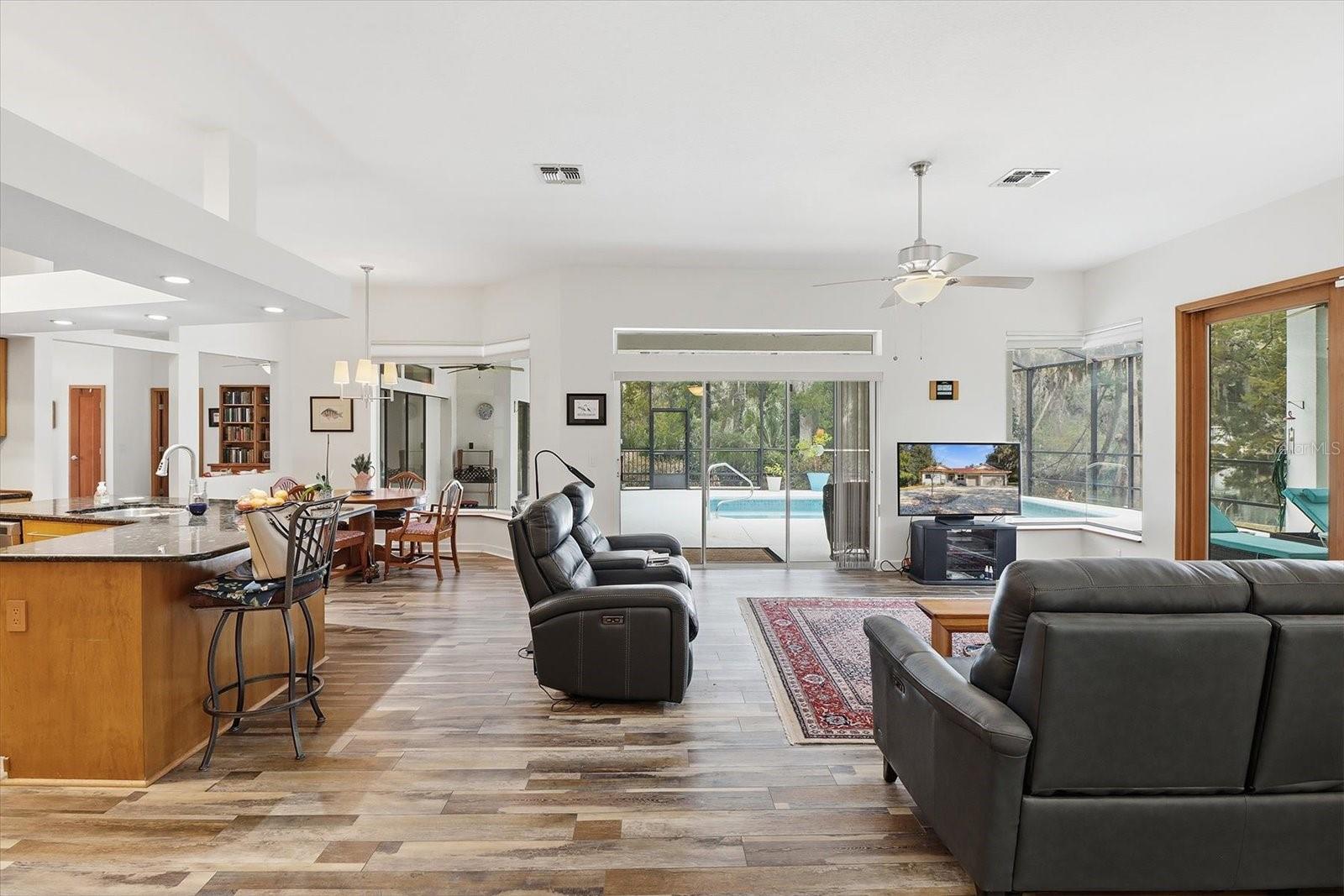 Image 16 of 48 For 11405 Honey Jorden Point