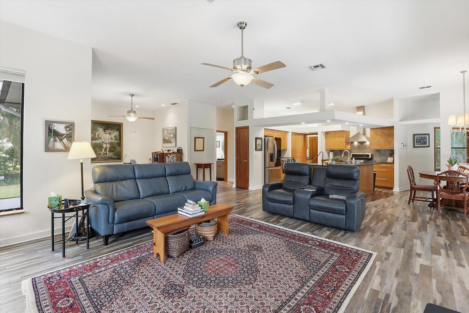 Image 19 of 48 For 11405 Honey Jorden Point