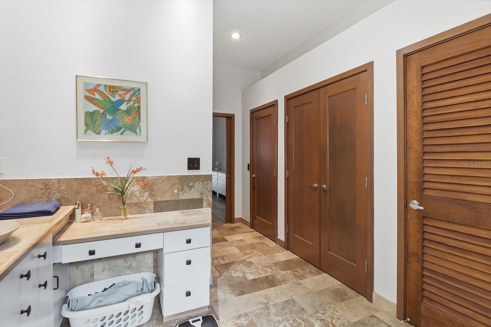 Image 23 of 48 For 11405 Honey Jorden Point