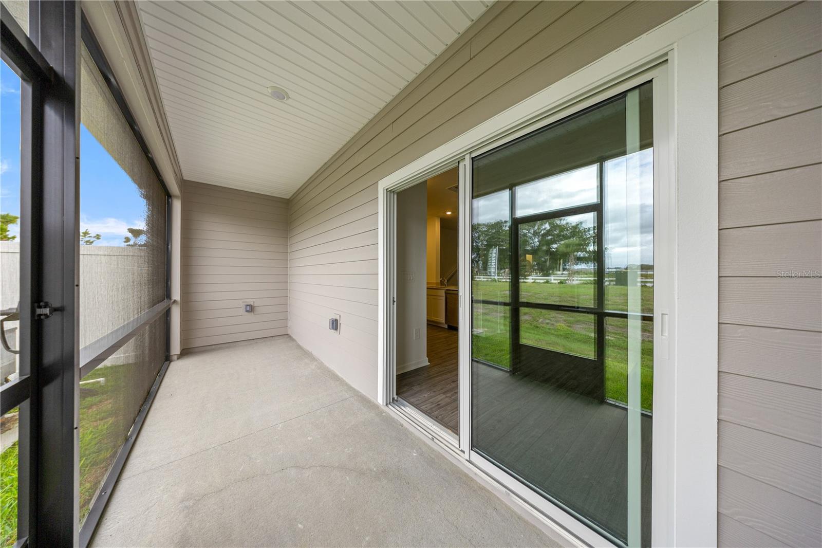 Image 6 of 25 For 4903 81st Loop