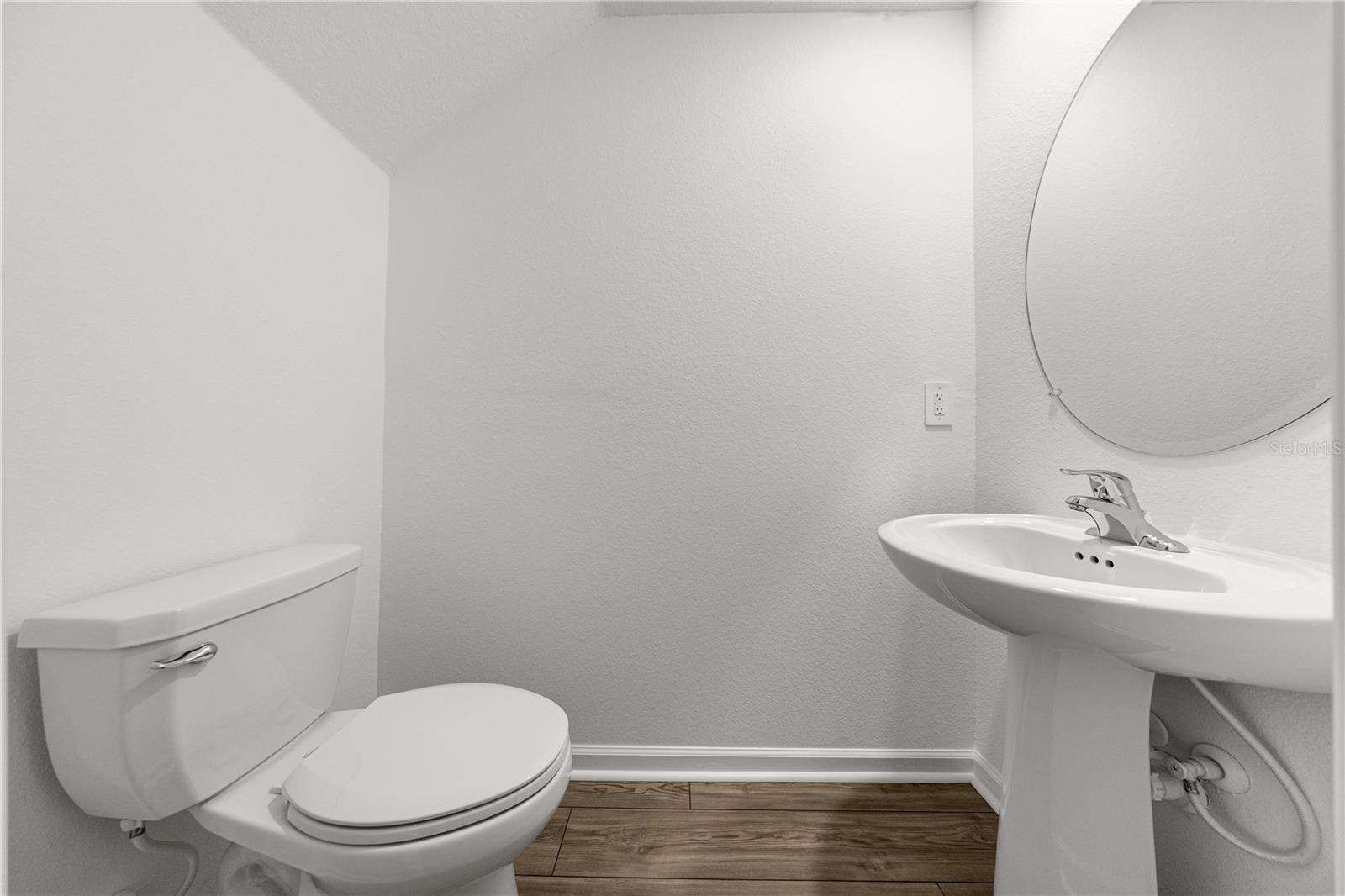 Image 7 of 25 For 4903 81st Loop