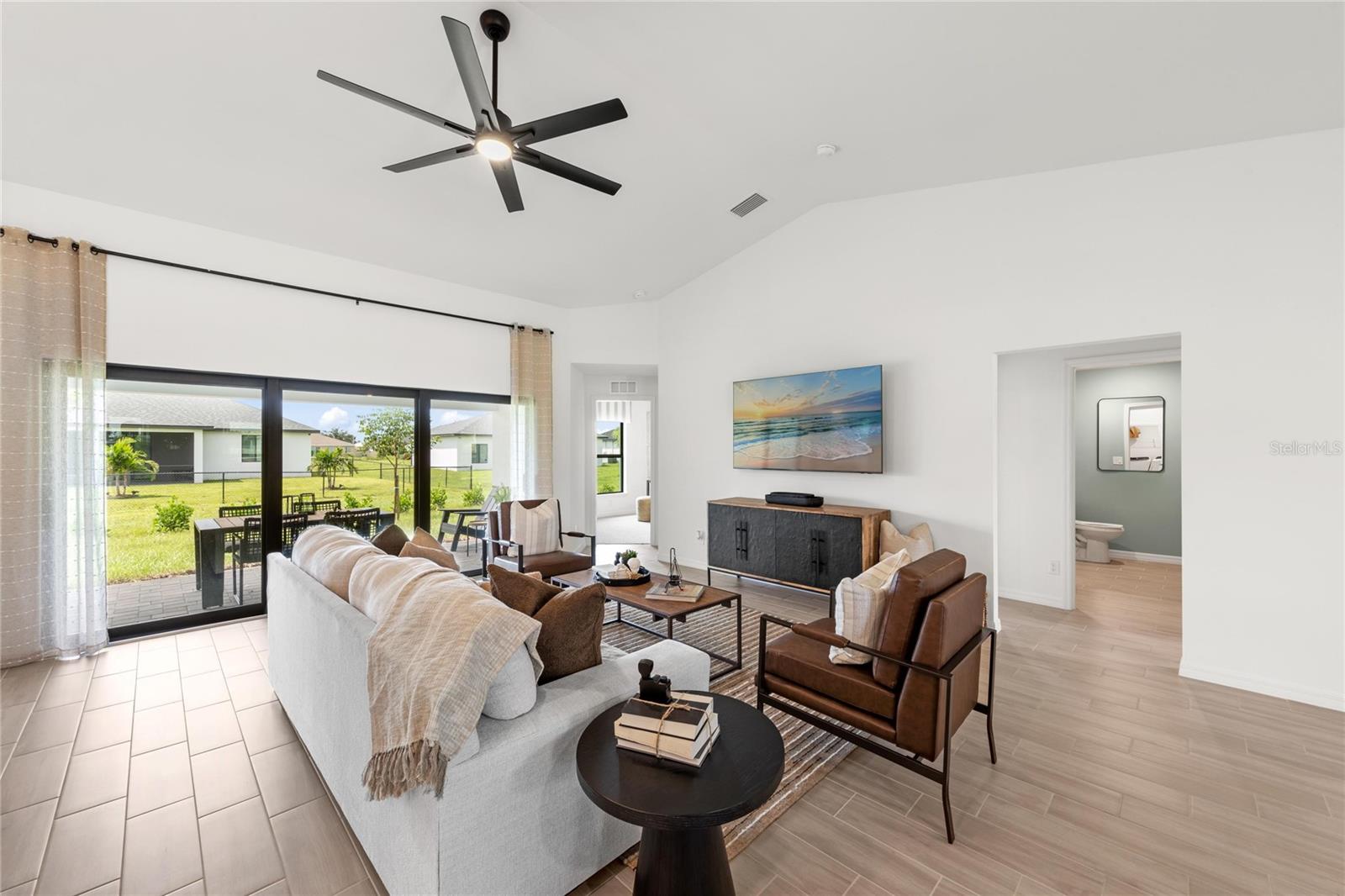 Image 9 of 20 For 11590 Condor Drive