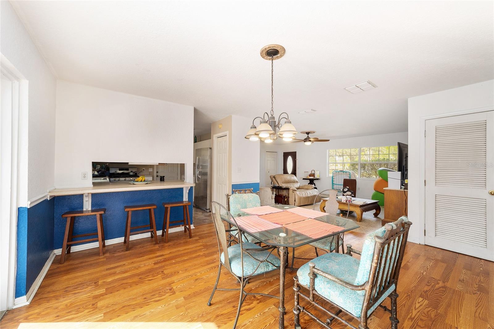 Image 10 of 33 For 20934 Third Avenue