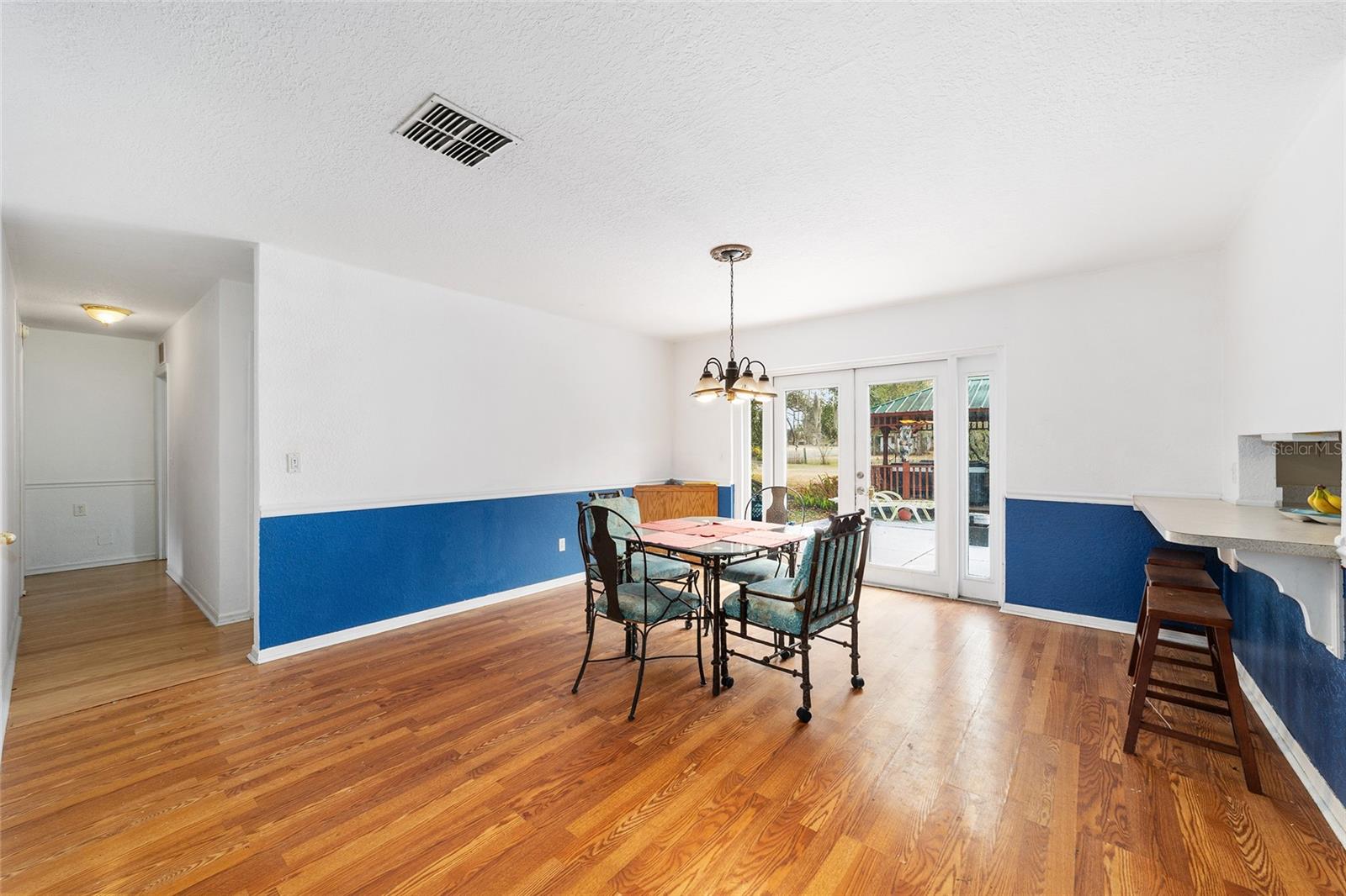 Image 8 of 33 For 20934 Third Avenue