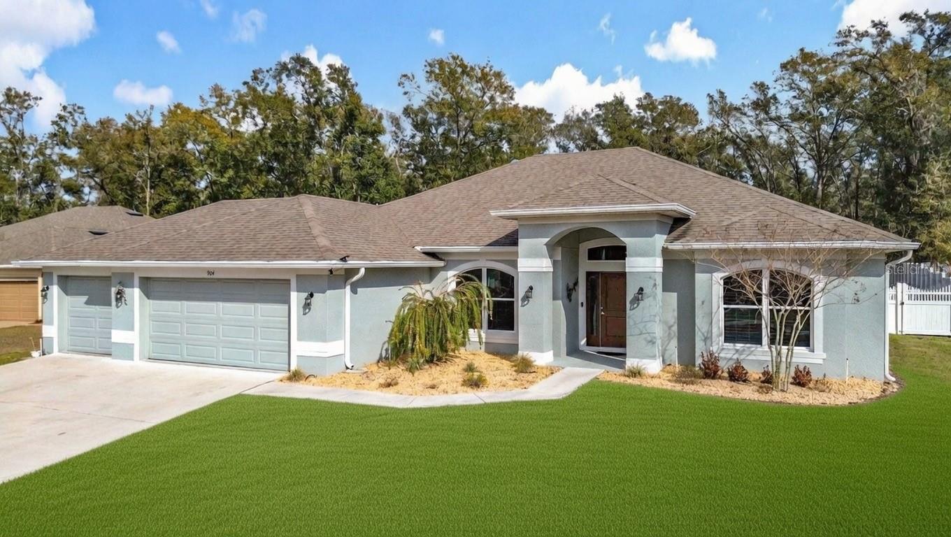 Details for 904 Paso Alley, FRUITLAND PARK, FL 34731