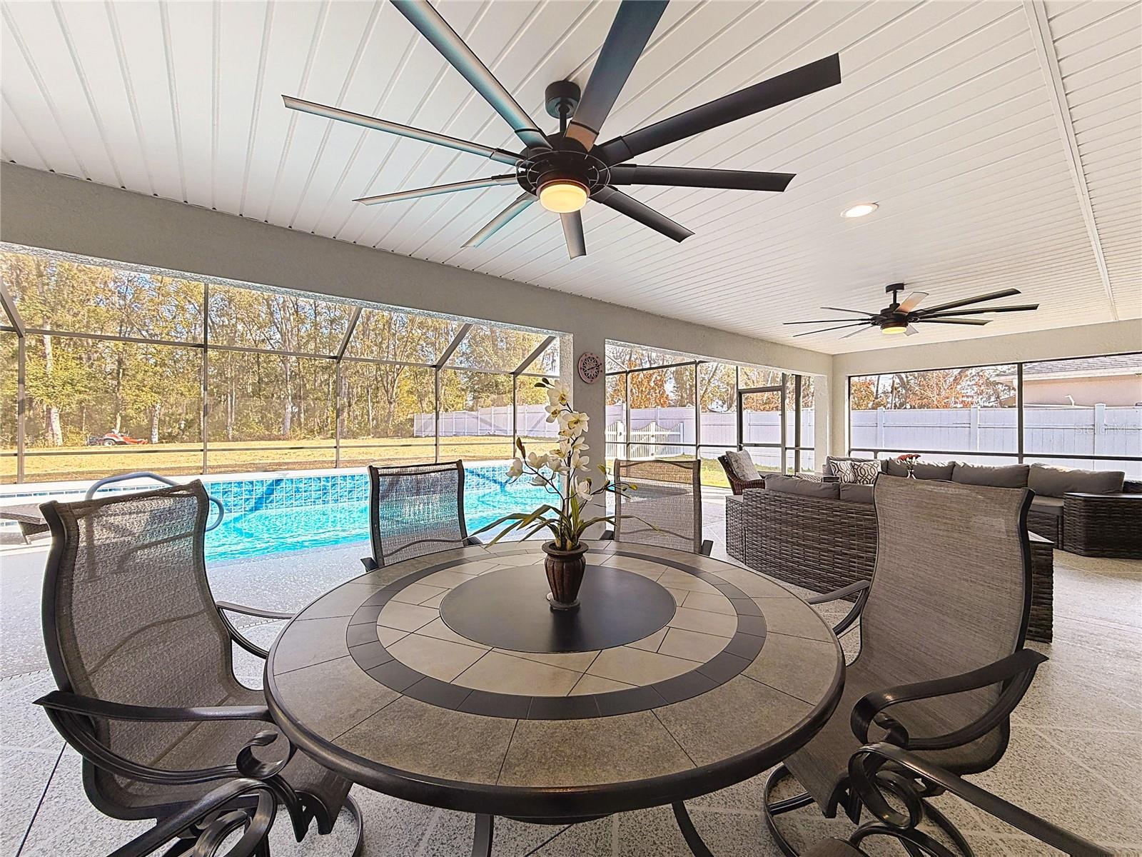 Image 55 of 58 For 904 Paso Alley