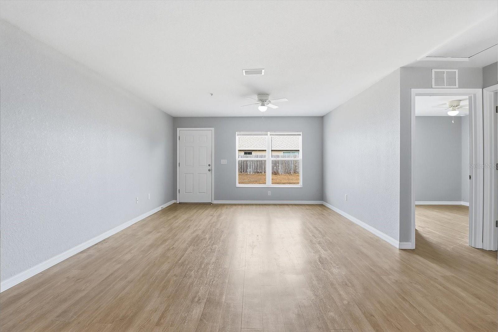 Image 11 of 30 For 12 Walnut Road