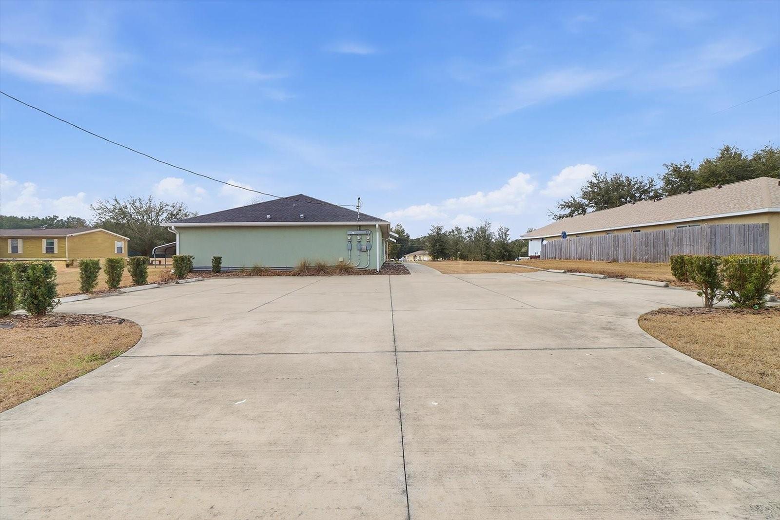 Image 3 of 30 For 12 Walnut Road