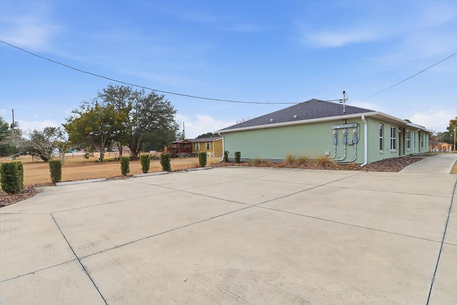 Image 4 of 30 For 12 Walnut Road