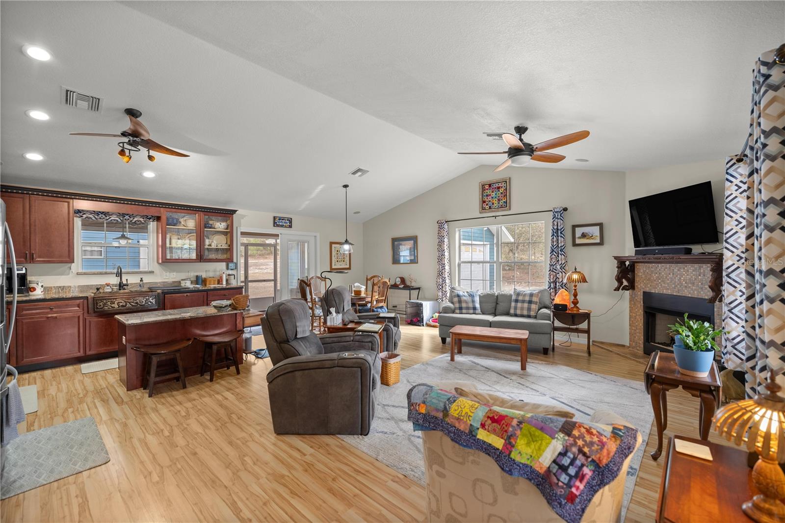 Image 6 of 25 For 6821 209th Avenue