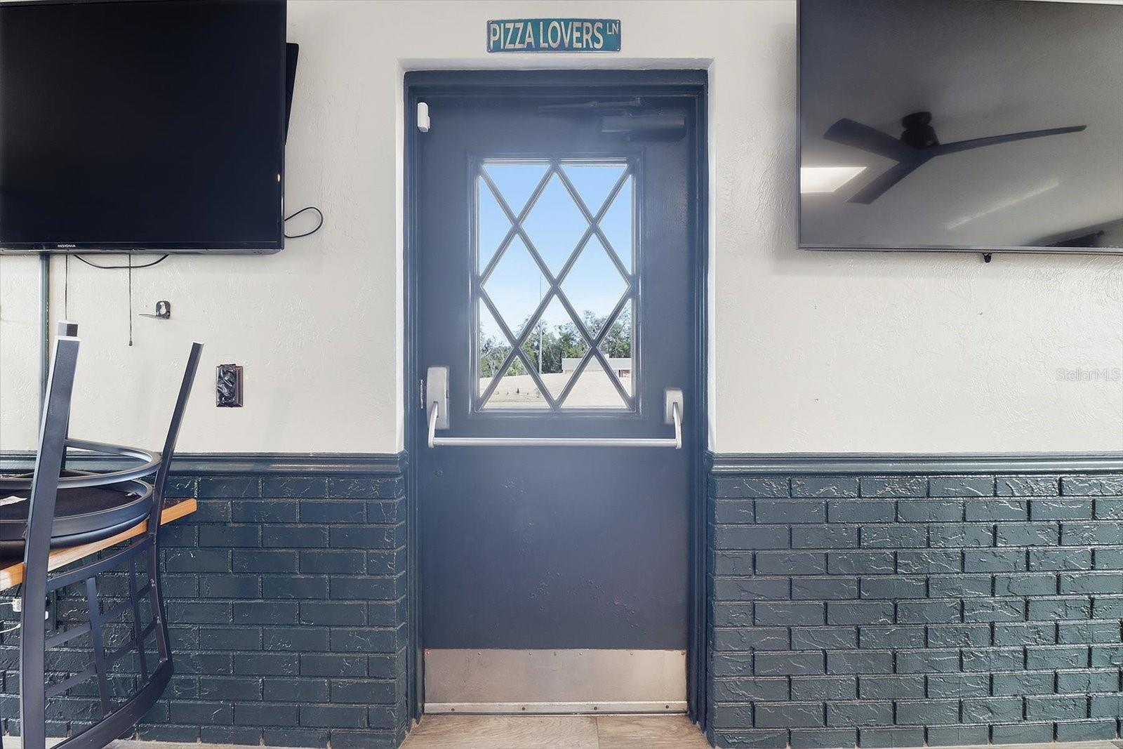 Image 12 of 53 For 859 Us Hwy 41 South