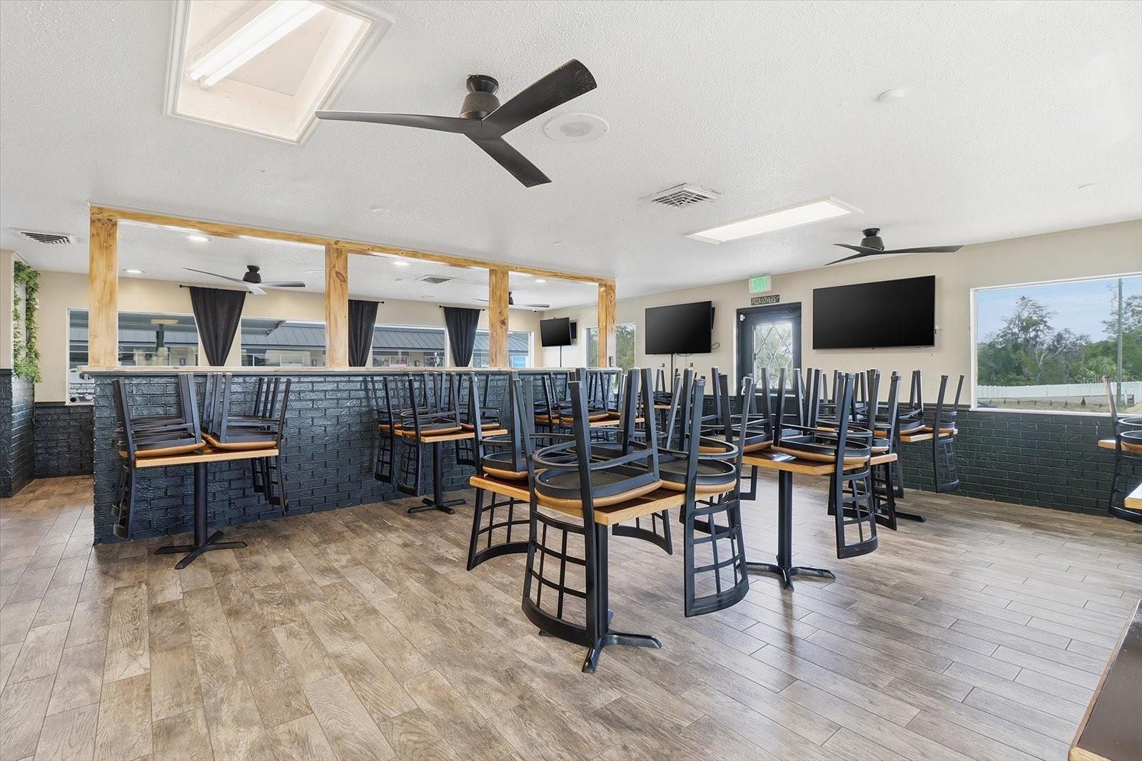 Image 15 of 53 For 859 Us Hwy 41 South