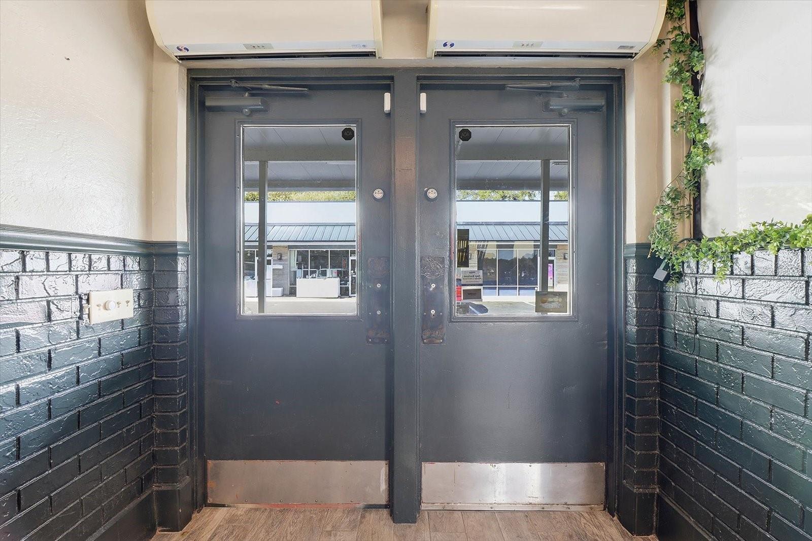 Image 18 of 53 For 859 Us Hwy 41 South