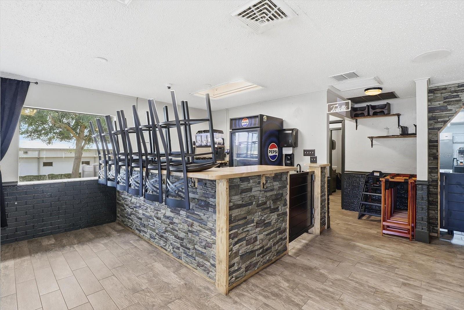 Image 24 of 53 For 859 Us Hwy 41 South