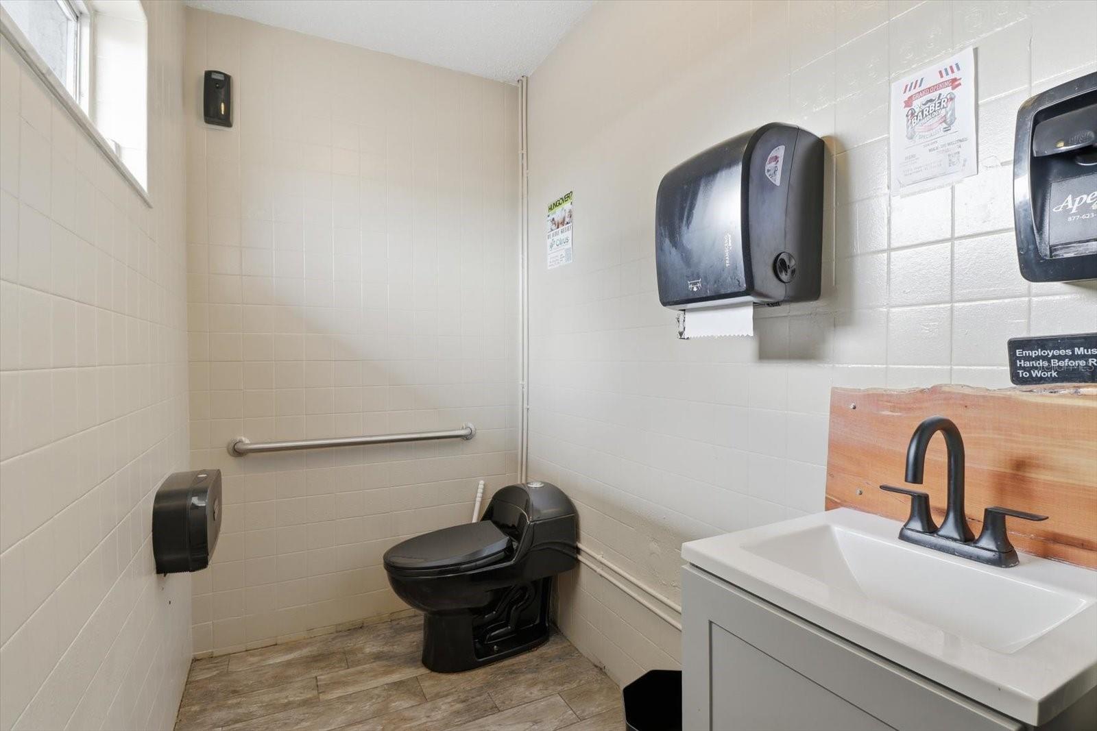 Image 33 of 53 For 859 Us Hwy 41 South